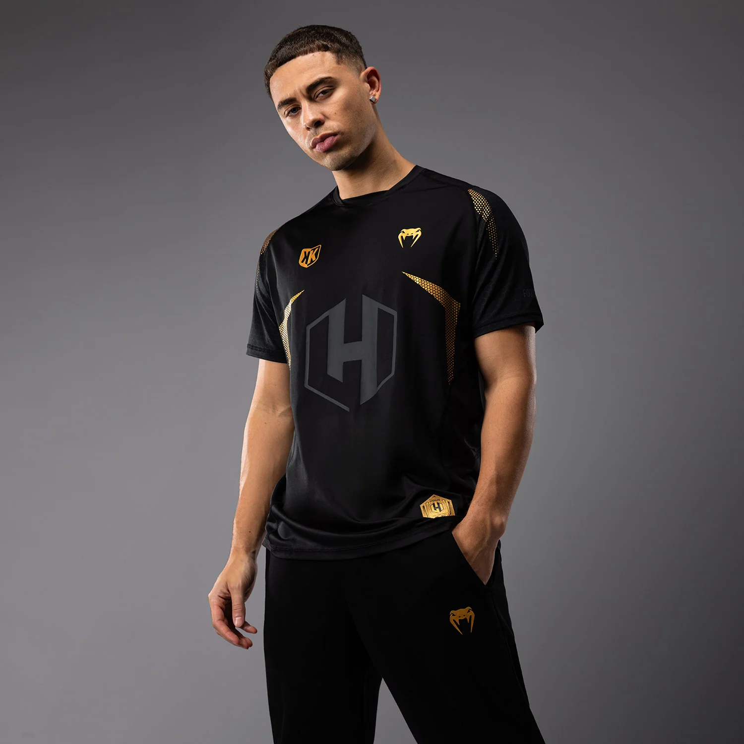 FK x Venum Hexagone MMA T-shirt - Black/Gold - Image 2