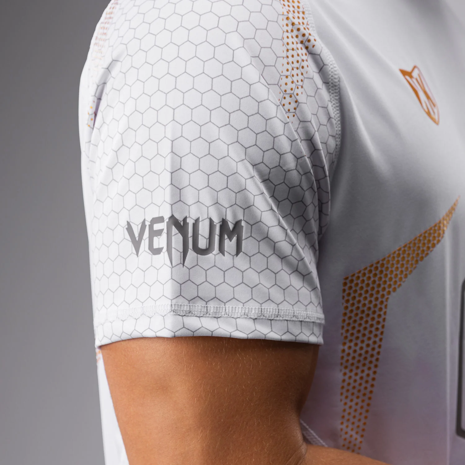 FK x Venum Hexagone MMA T-shirt - White/Gold - Image 5