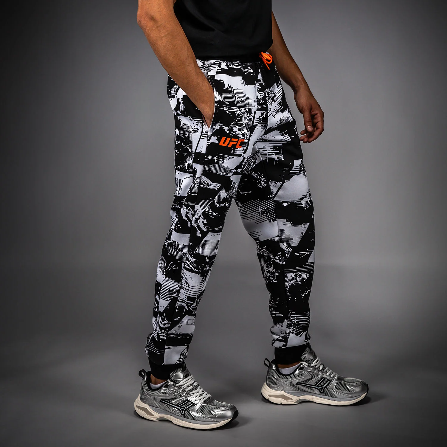 Men's UFC Zenith by Venum White Authentic Fight Week Pant - Image 4