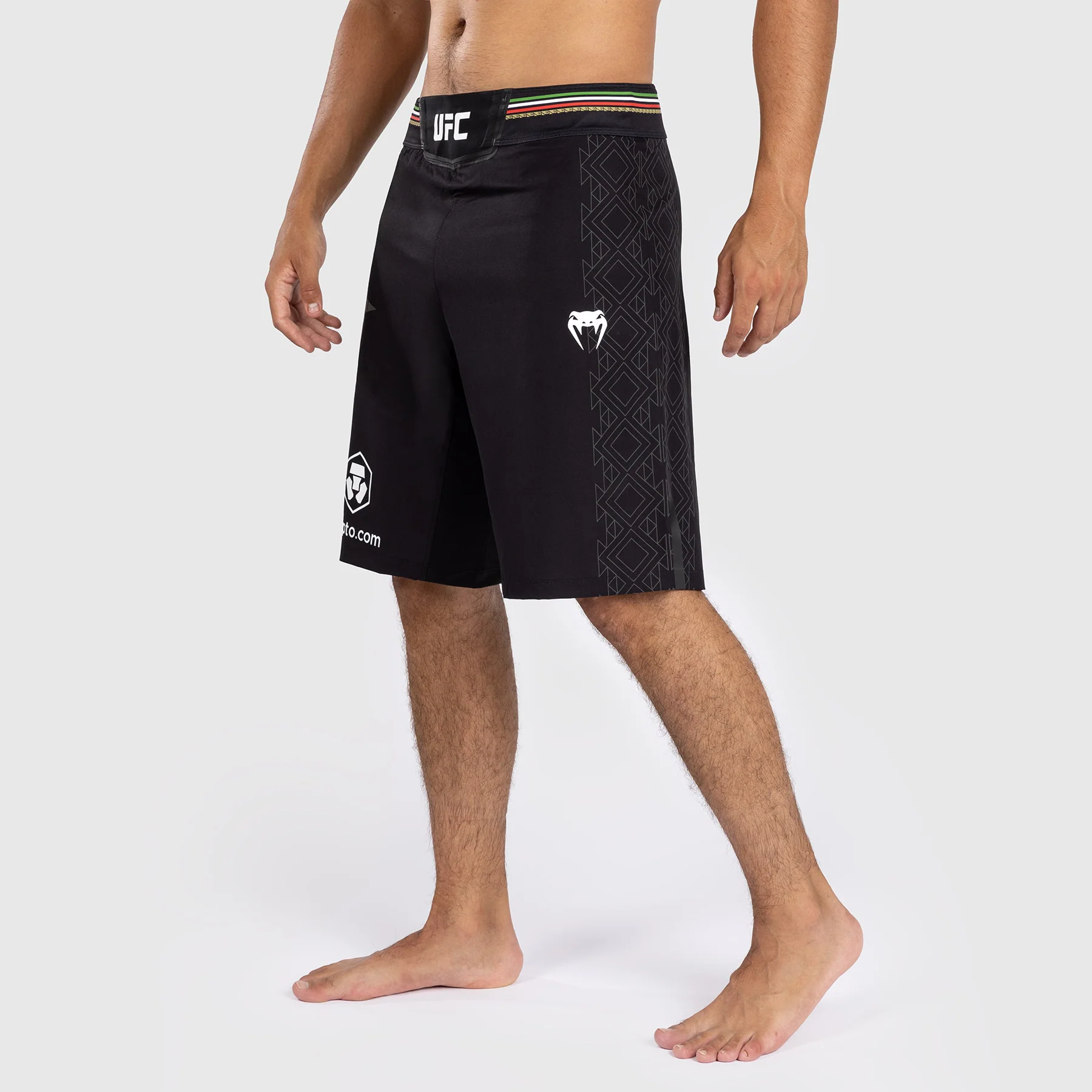 Noche UFC By Venum Authentic Fight Night Men’s Fight Short - Long Fit - Black - Image 2