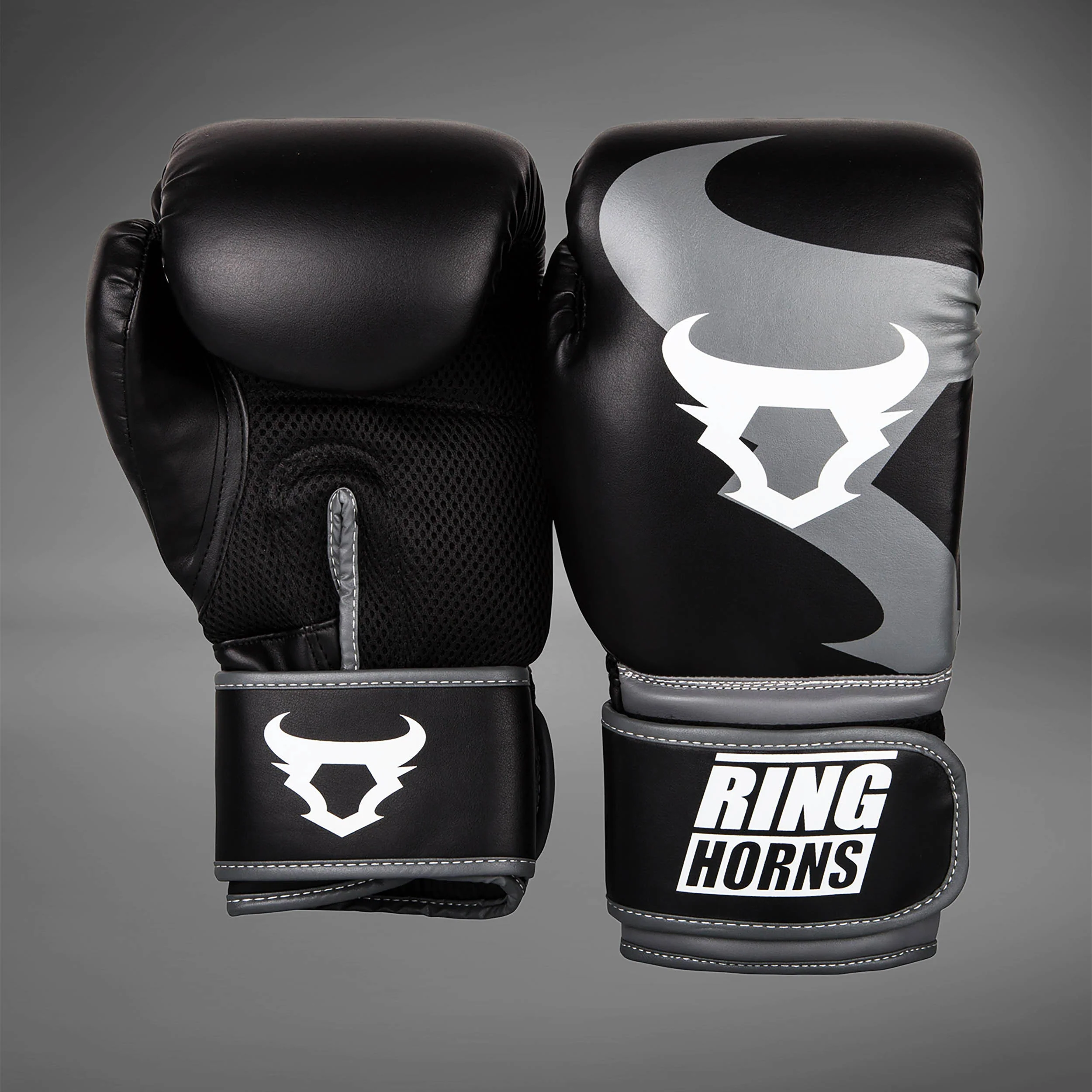 Ringhorns Charger by Venum Boxing Gloves - Black - Image 2