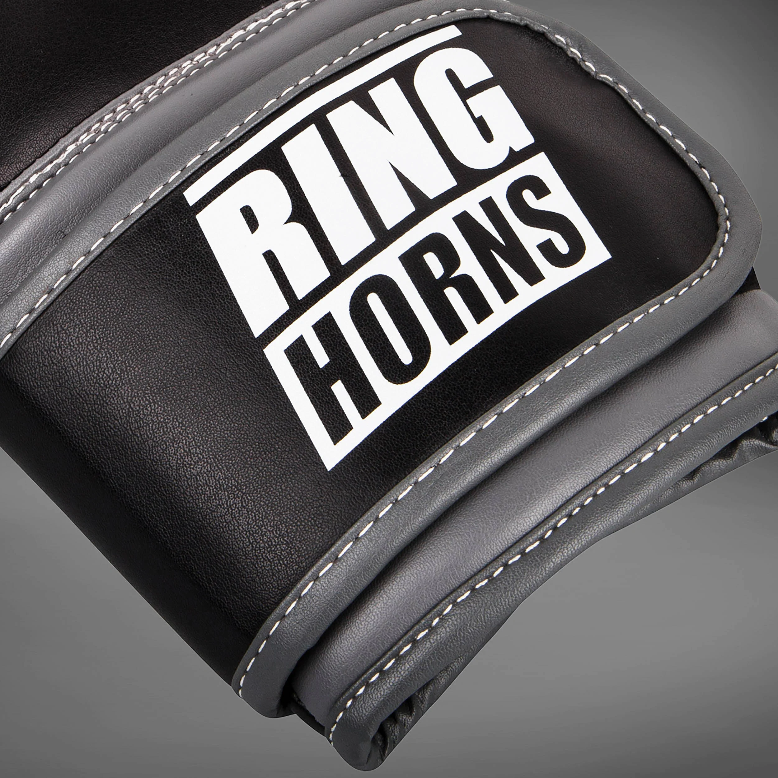 Ringhorns Charger by Venum Boxing Gloves - Black - Image 3
