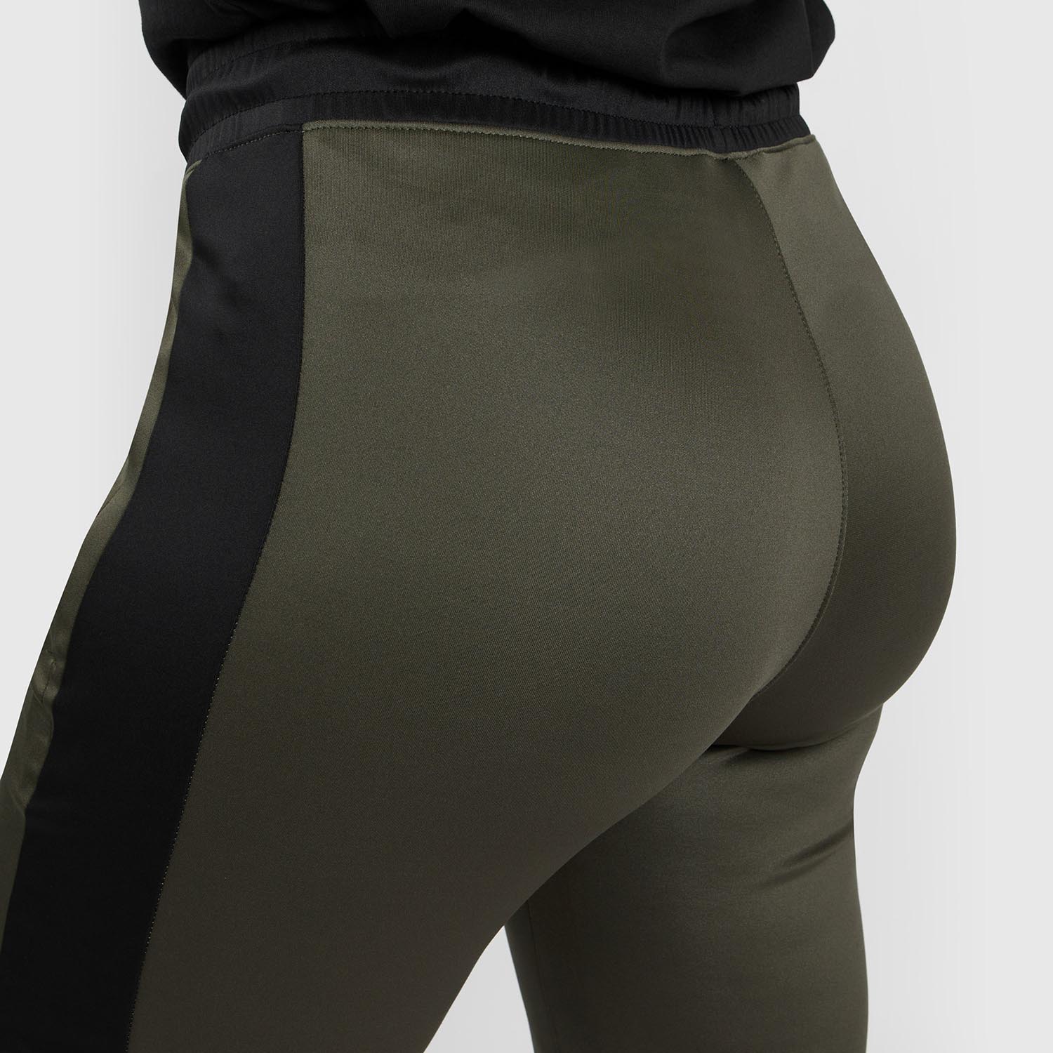 UFC Adrenaline by Venum Fight Week  Women’s Performance Jogging Pants - Khaki/Bronze - Image 3