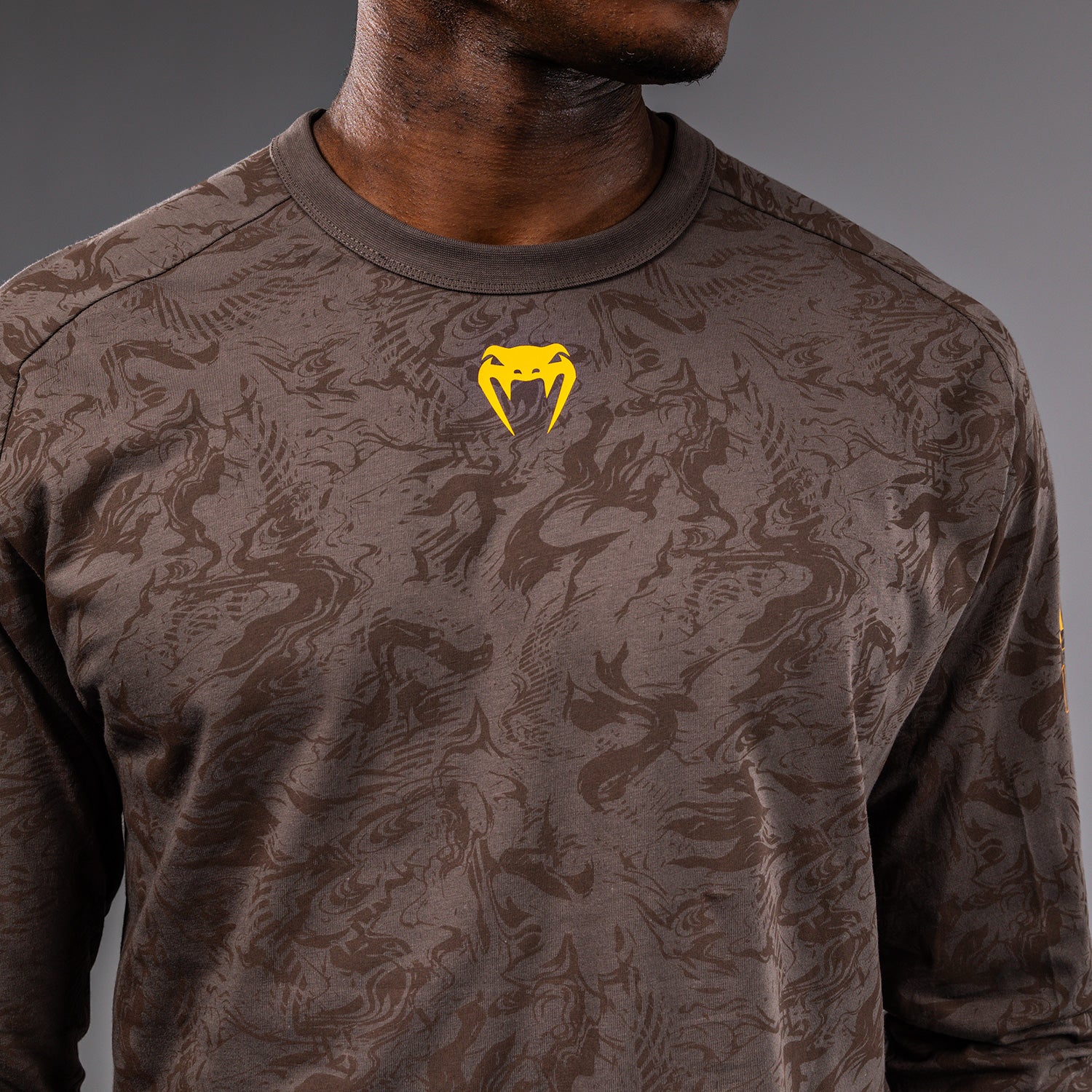 UFC Fusion by Venum Fight Week Men’s Long Sleeve T-Shirt - Earthen Brown - Image 6