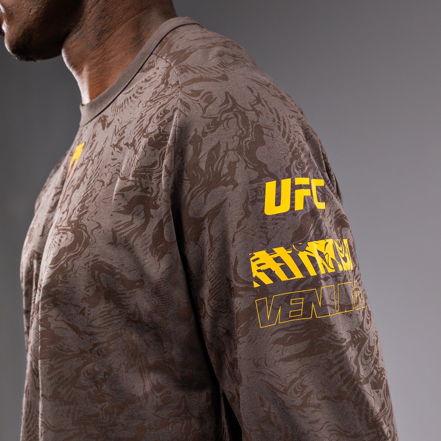 UFC Fusion by Venum Fight Week Men’s Long Sleeve T-Shirt - Earthen Brown - Image 7