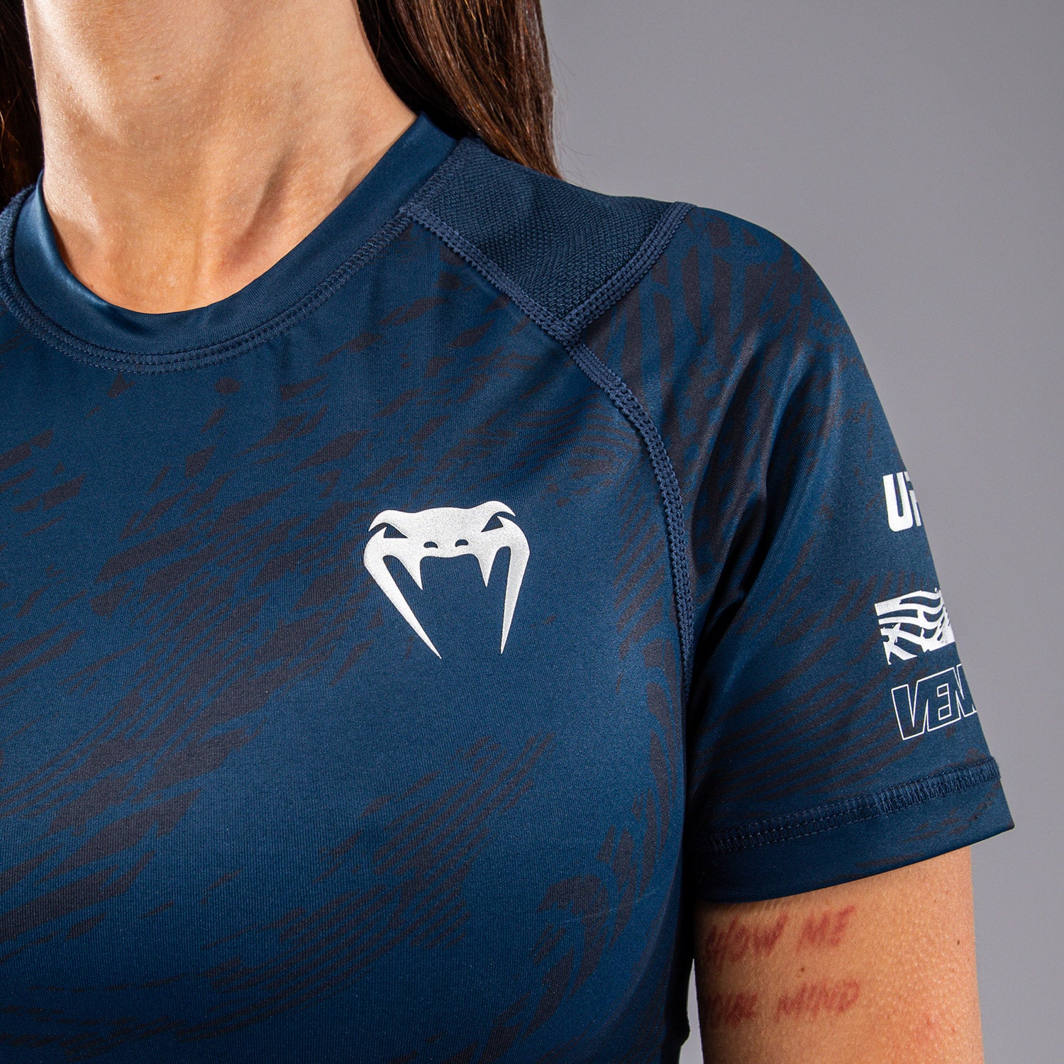 UFC Fusion by Venum Fight Week Women’s Performance Short Sleeve Rashguard - Oceanic Blue - Image 6