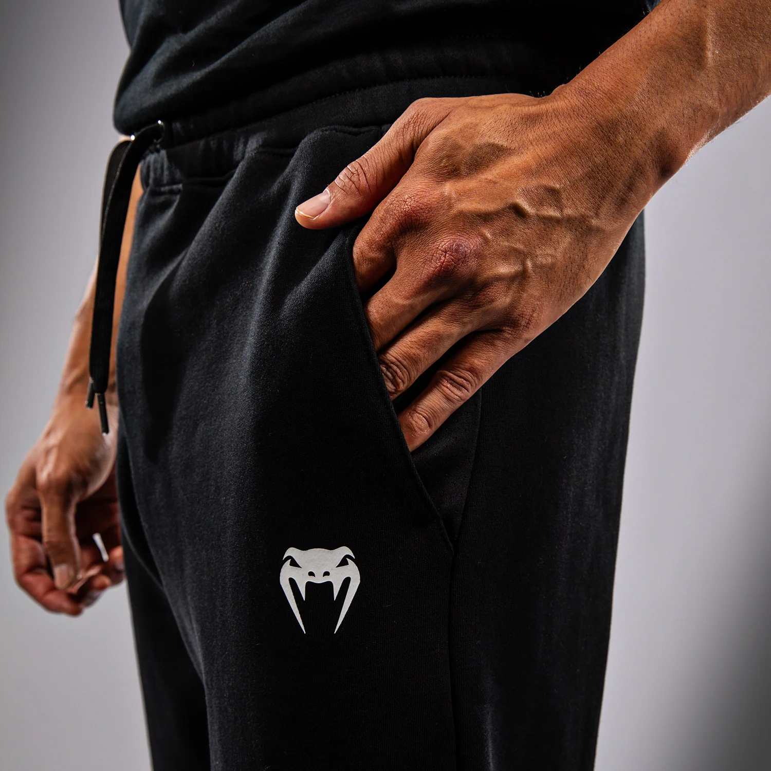 UFC Fusion by Venum Men’s Replica Pant - Black - Image 7