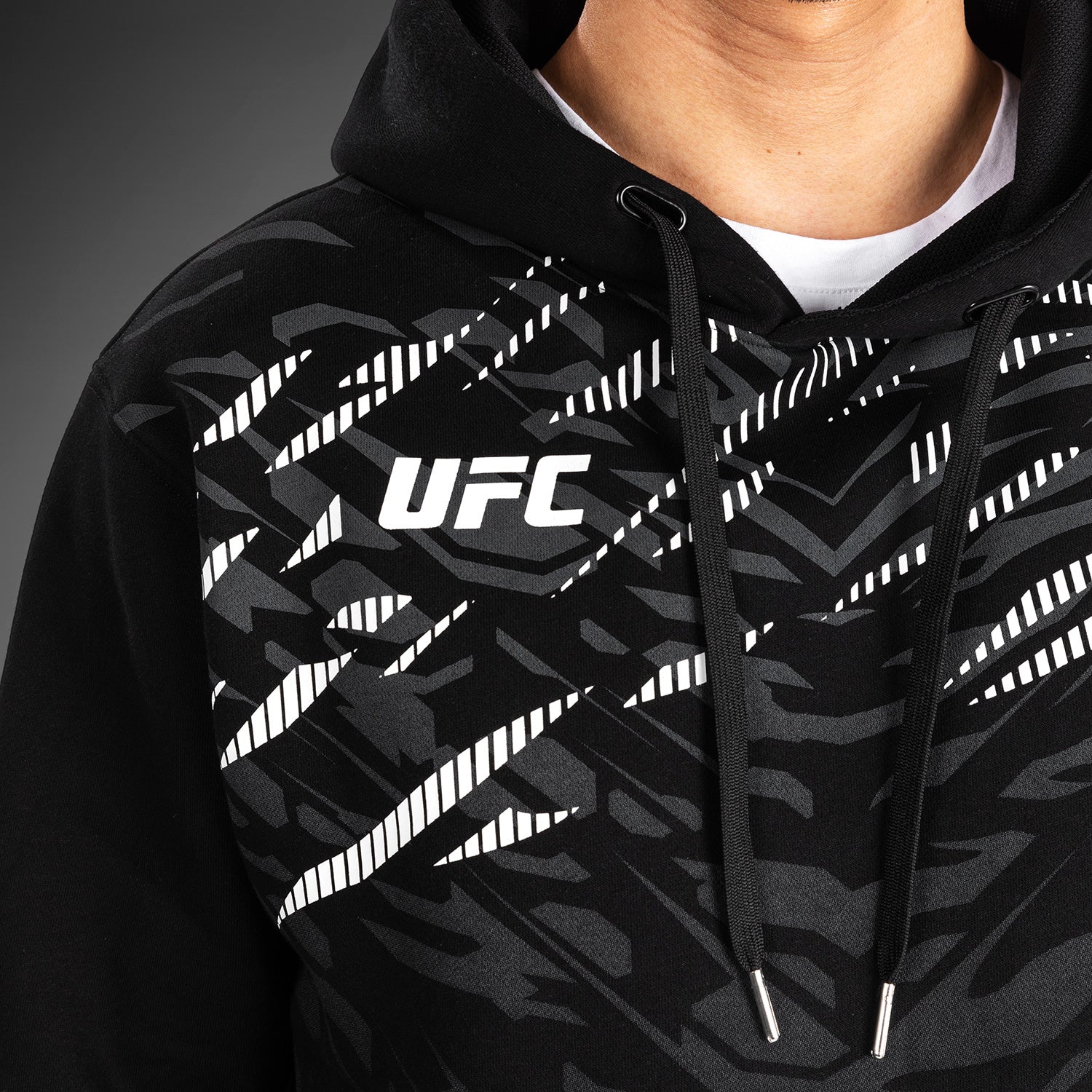 UFC Fusion by Venum Men’s Replica Pullover Hoodie - Black - Image 4