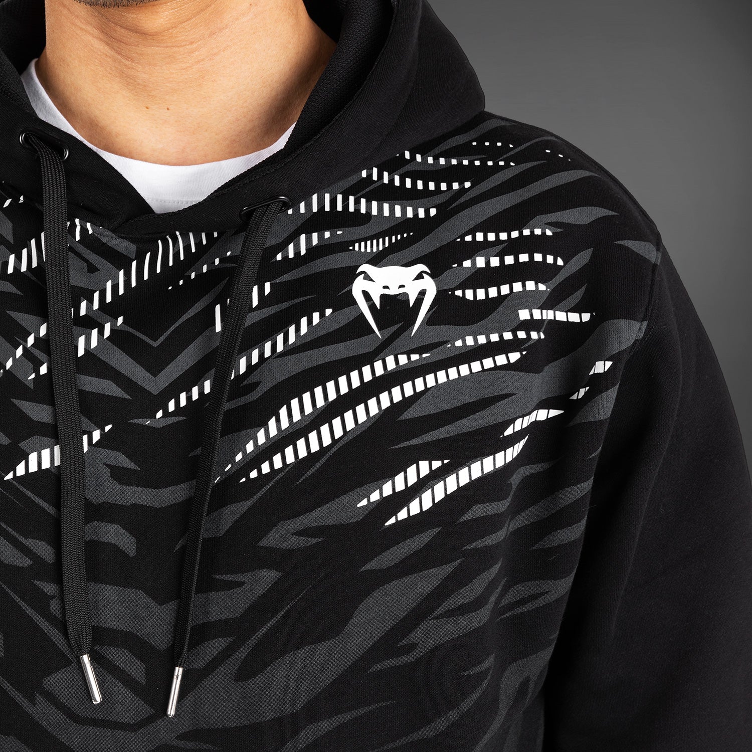 UFC Fusion by Venum Men’s Replica Pullover Hoodie - Black - Image 5