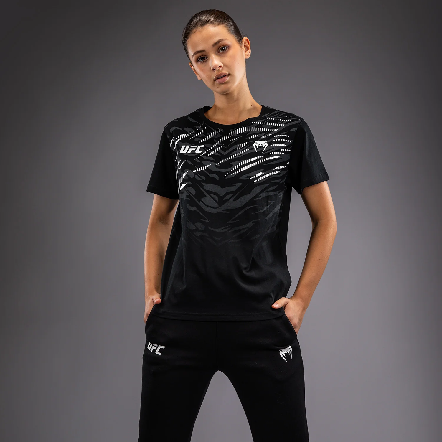UFC Fusion by Venum Replica Women’s Short Sleeve T-Shirt - Black