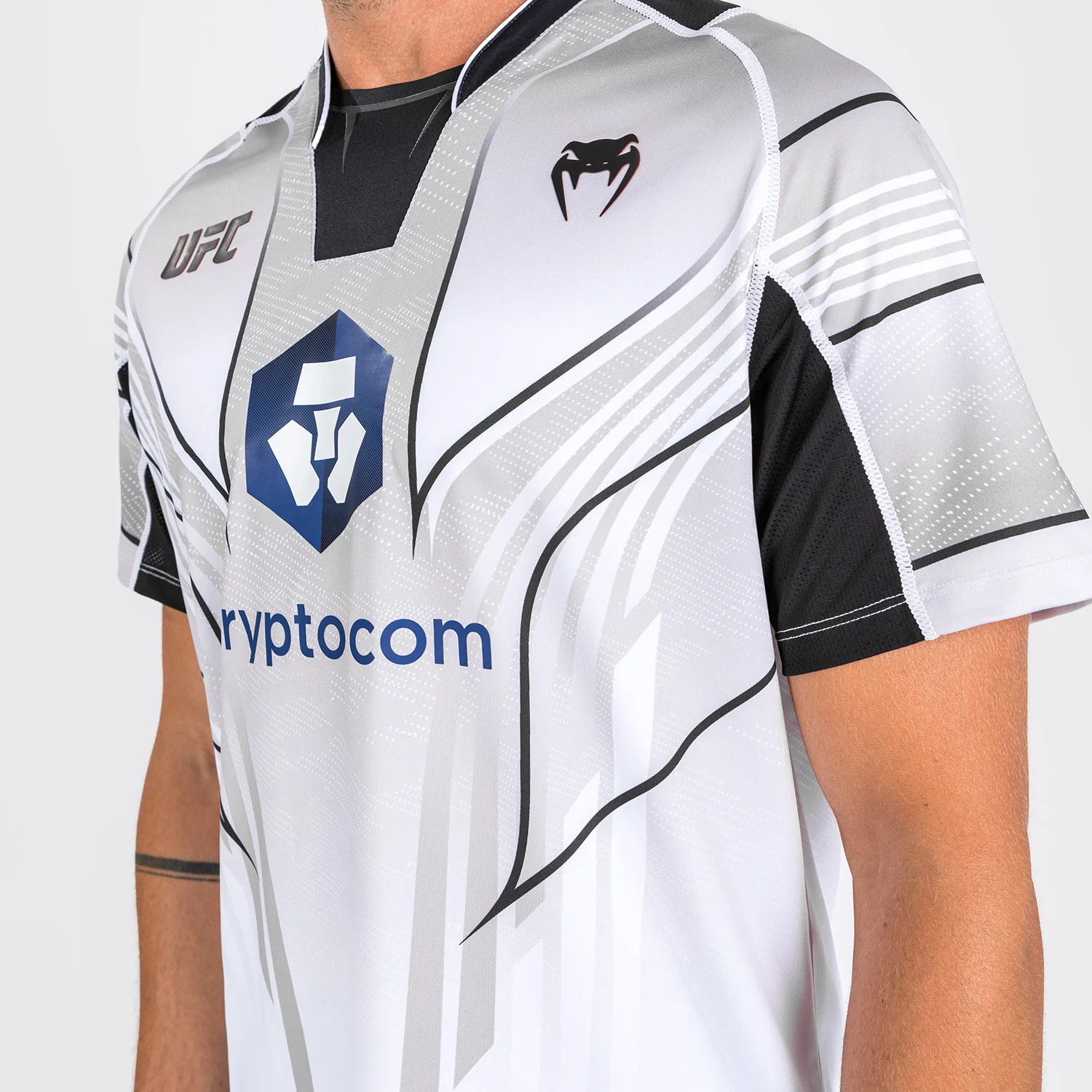 UFC Venum Authentic Fight Night 2.0 Kit by Venum Men's Walkout Jersey - White - Image 5