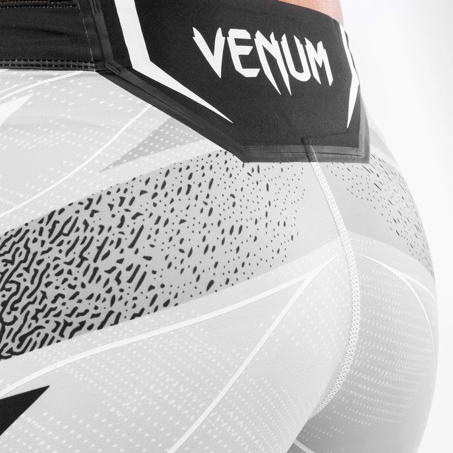 UFC Venum Authentic Fight Night Women's Vale Tudo Shorts - Short Fit - White - Image 5