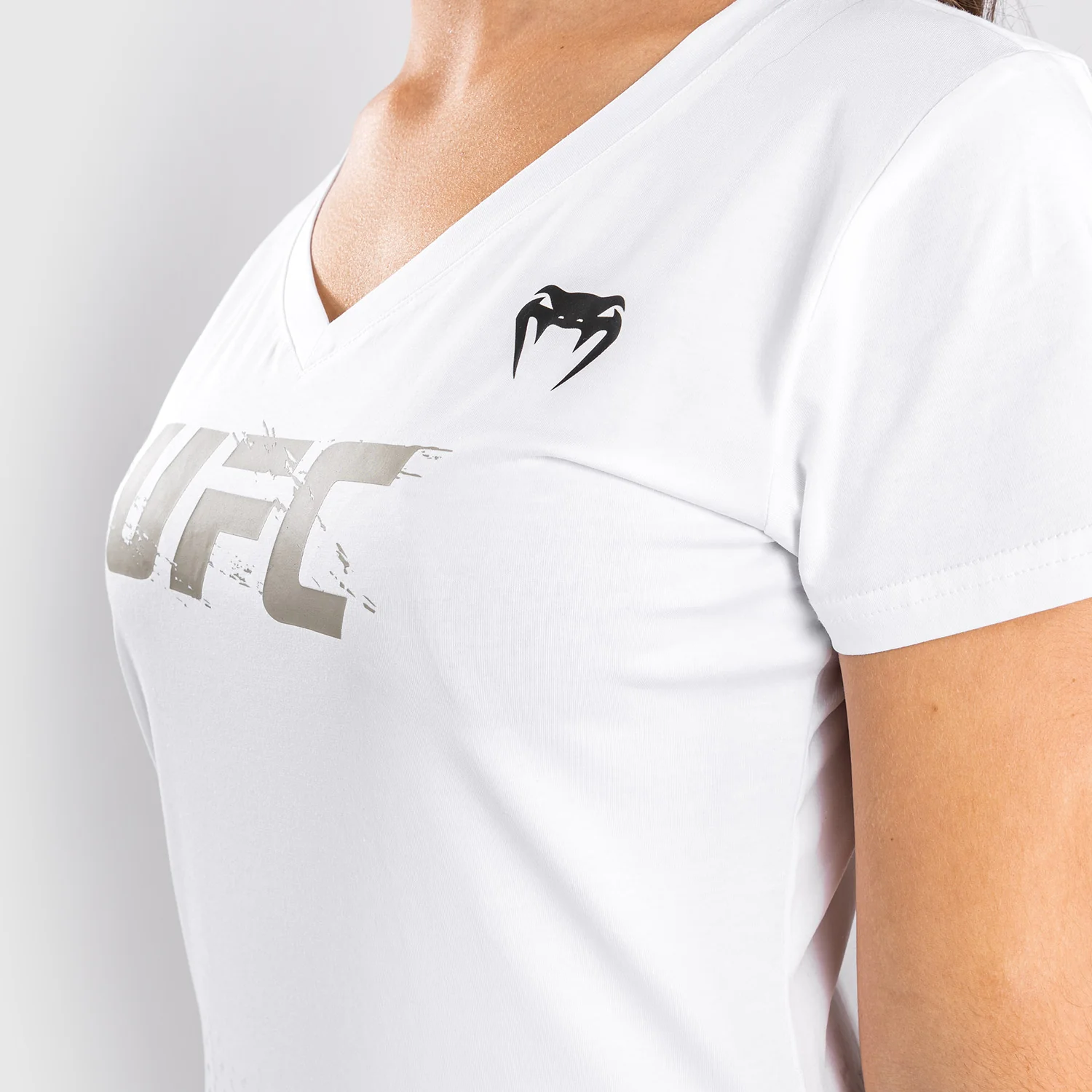 UFC Venum Authentic Fight Week Women’s 2.0 Short Sleeve T-Shirt - White - Image 8