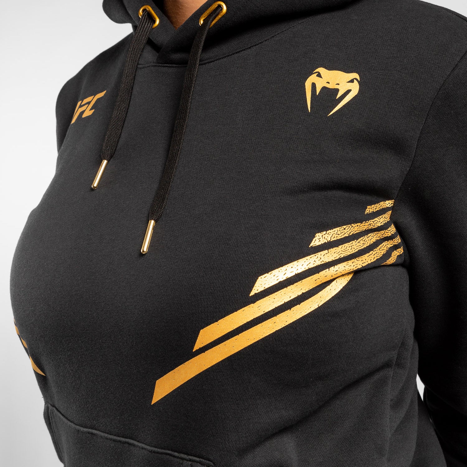 UFC Venum Replica Women's Hoodie - Champion - Image 6