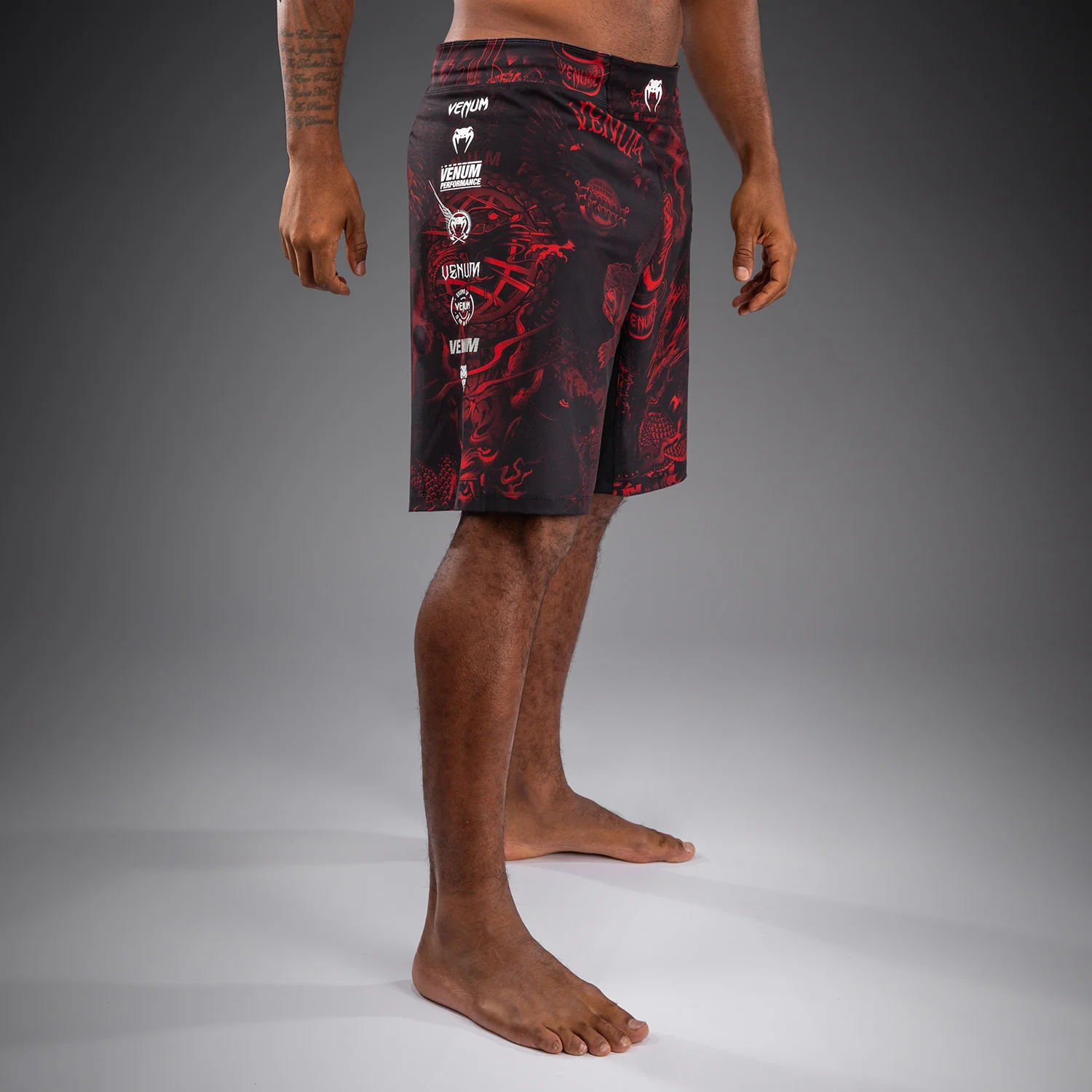 Venum 20th Anniversary Fightshorts - Black/Red - Image 2