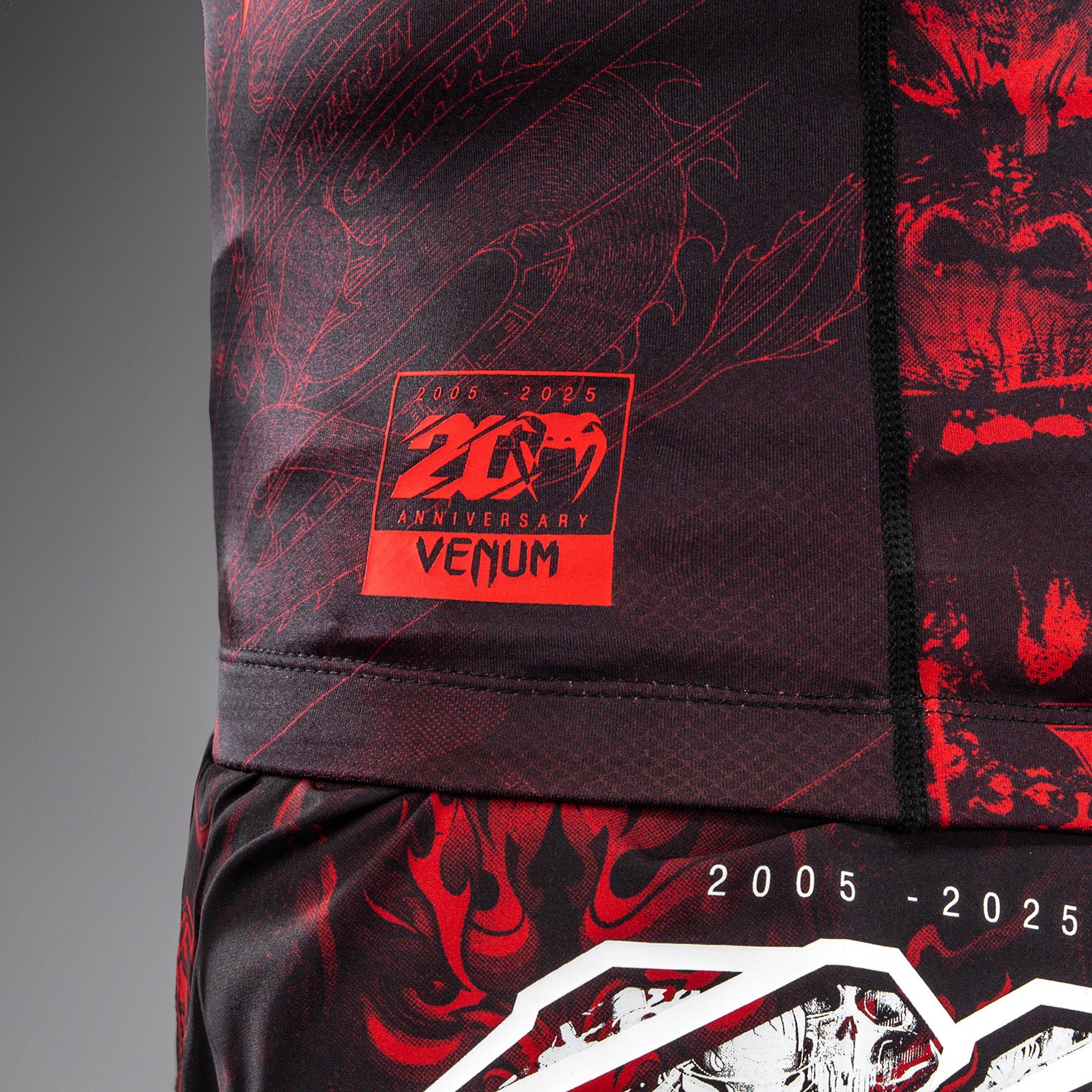 Venum 20th Anniversary Short Sleeve Rashguard - Black/Red - Image 6