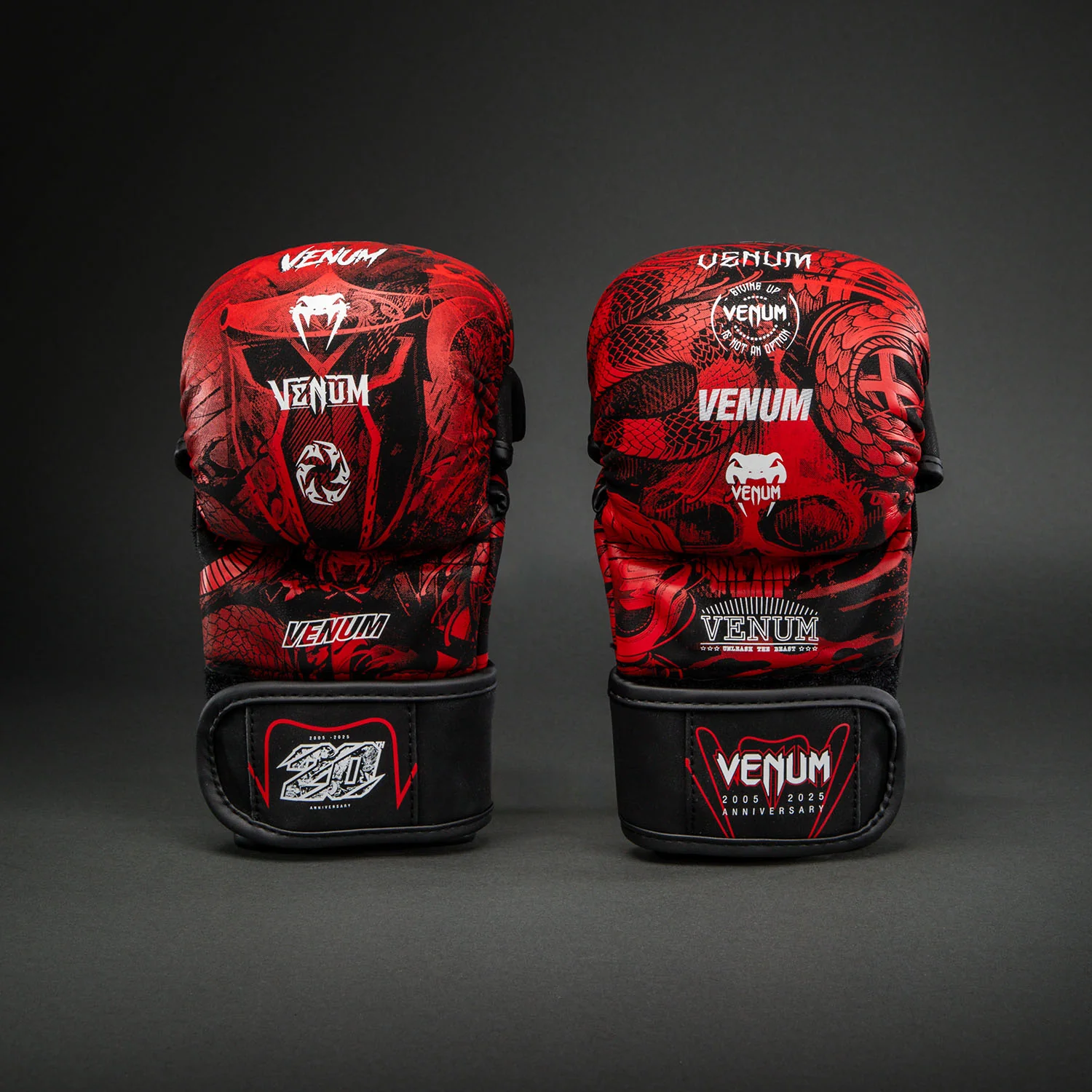 Venum 20th Anniversary Sparring Gloves - Black/Red - Image 3