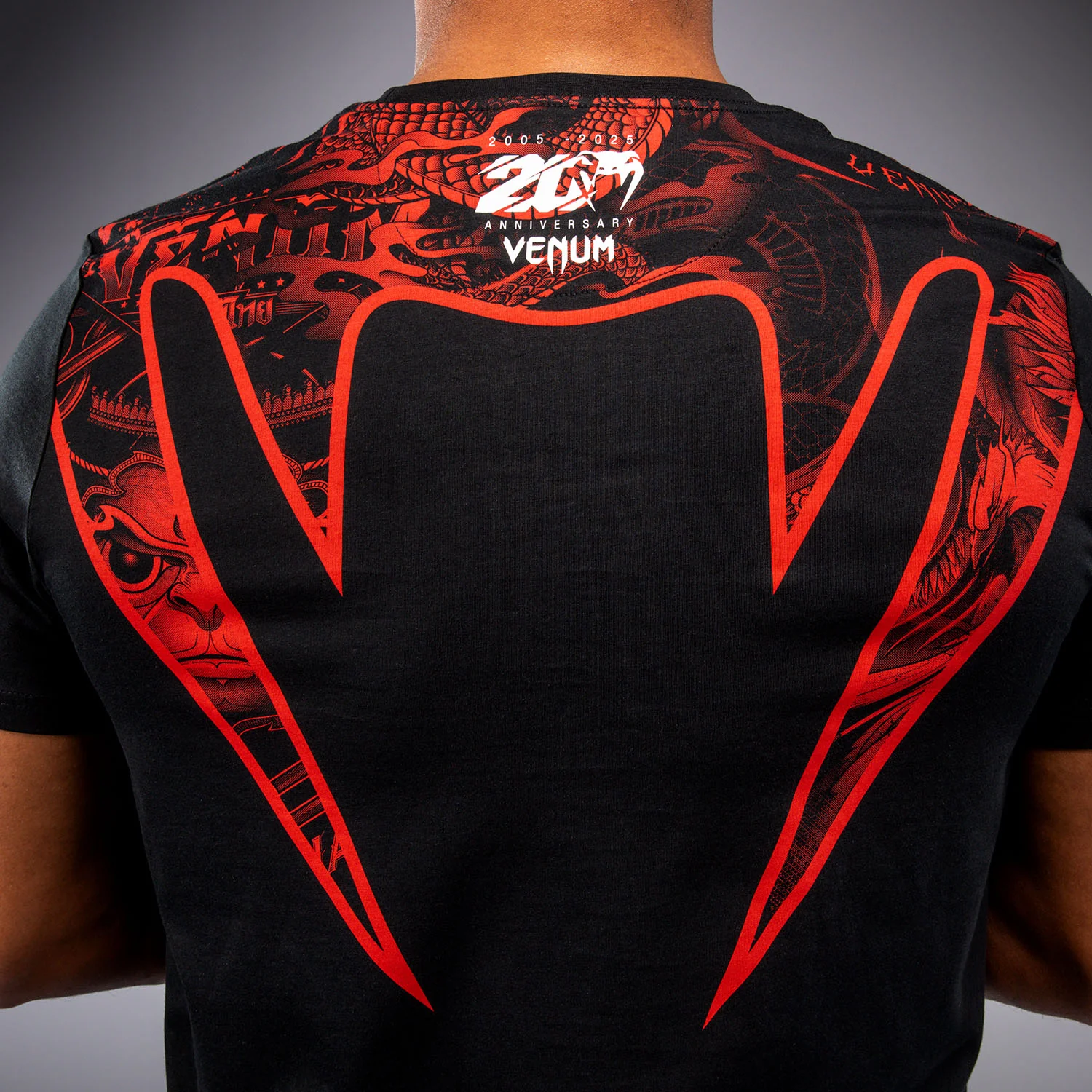 Venum 20th Anniversary T-Shirt - Black/Red - Image 5