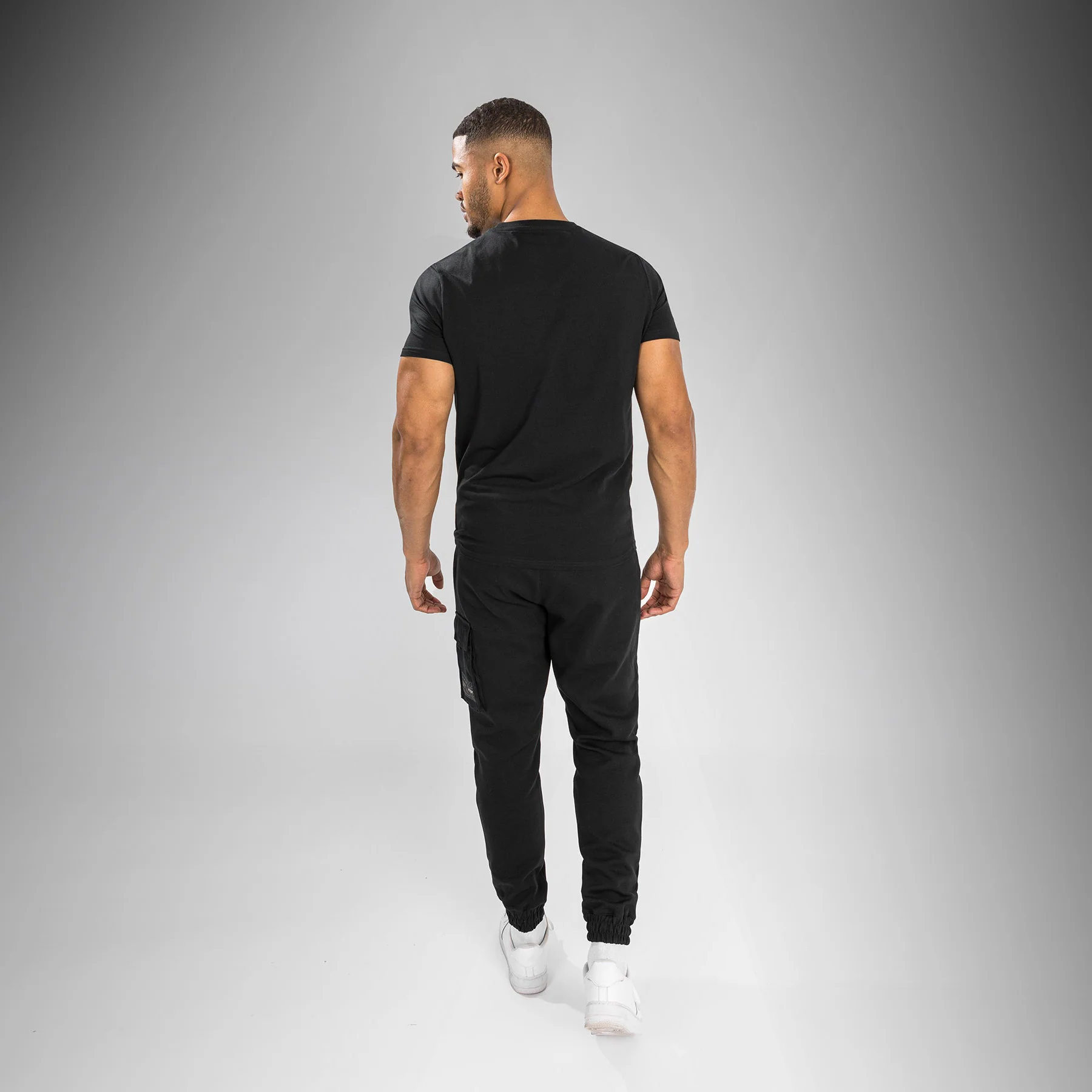 Venum Absolute 2.0 T-shirt - Adjusted Fit - Black/Gold - Image 6