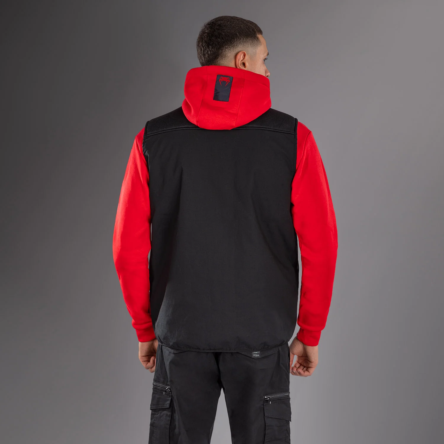 Venum Altitude Sleeveless down jacket - Black - Image 4
