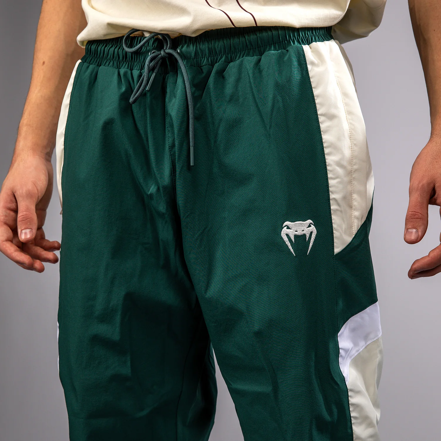 Venum Attack 90 Tracksuit Pants - Forest Green/Ice - Image 5