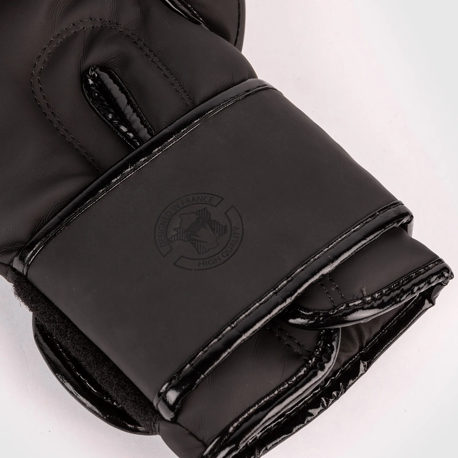 Venum Boxing Gloves Contender 2.0 - Black/Black - Image 4