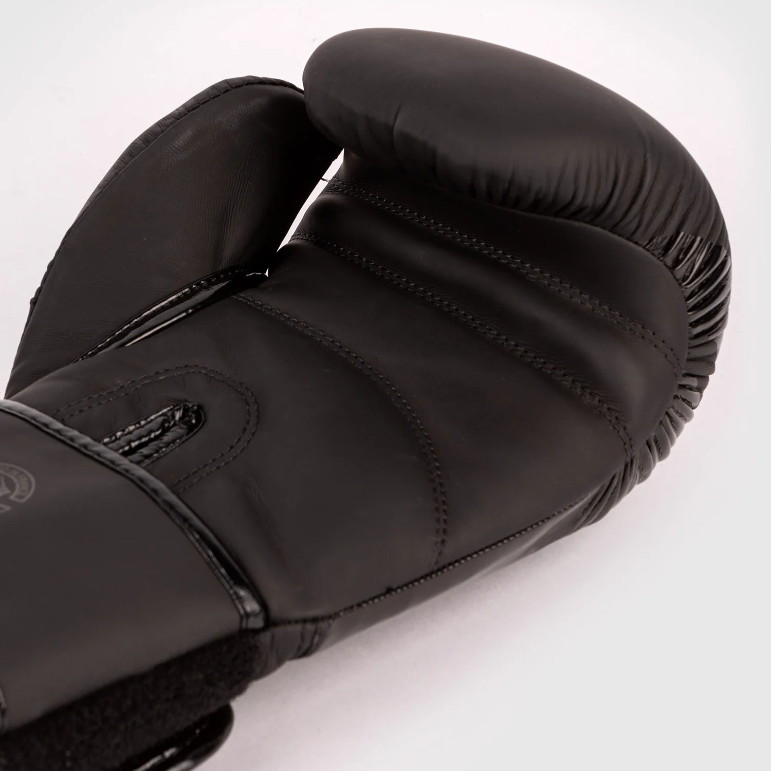 Venum Boxing Gloves Contender 2.0 - Black/Black - Image 5