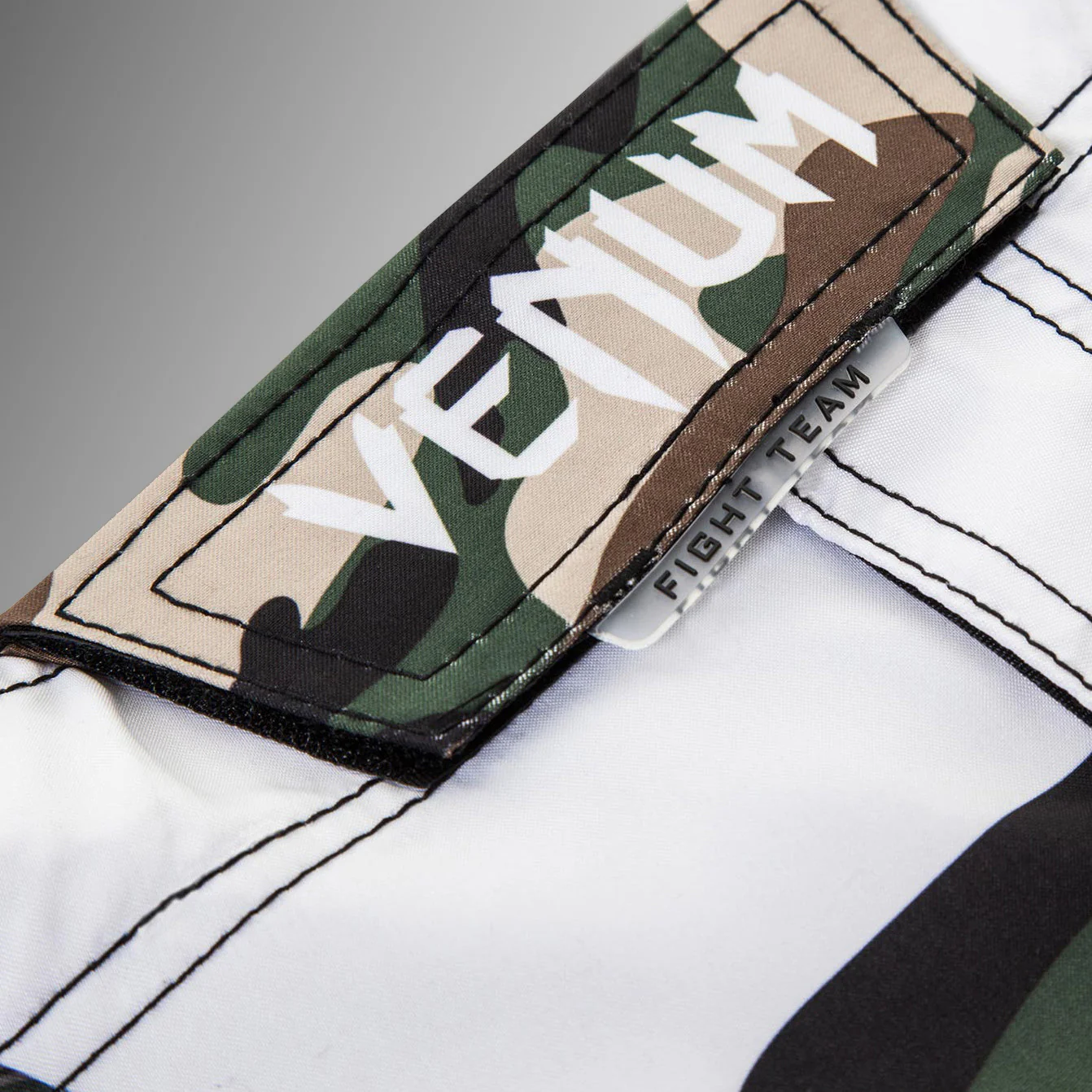 Venum Camo Hero Fightshorts - Green/Brown - Image 7