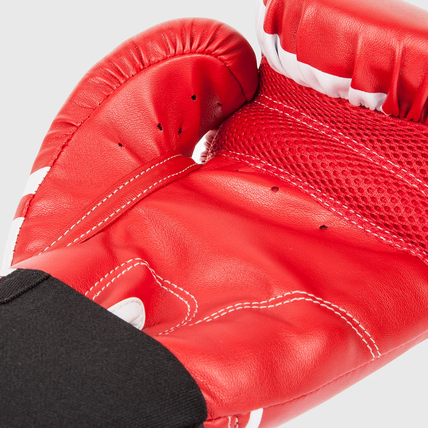 Venum Challenger 2.0 Boxing Gloves - Red - Image 3