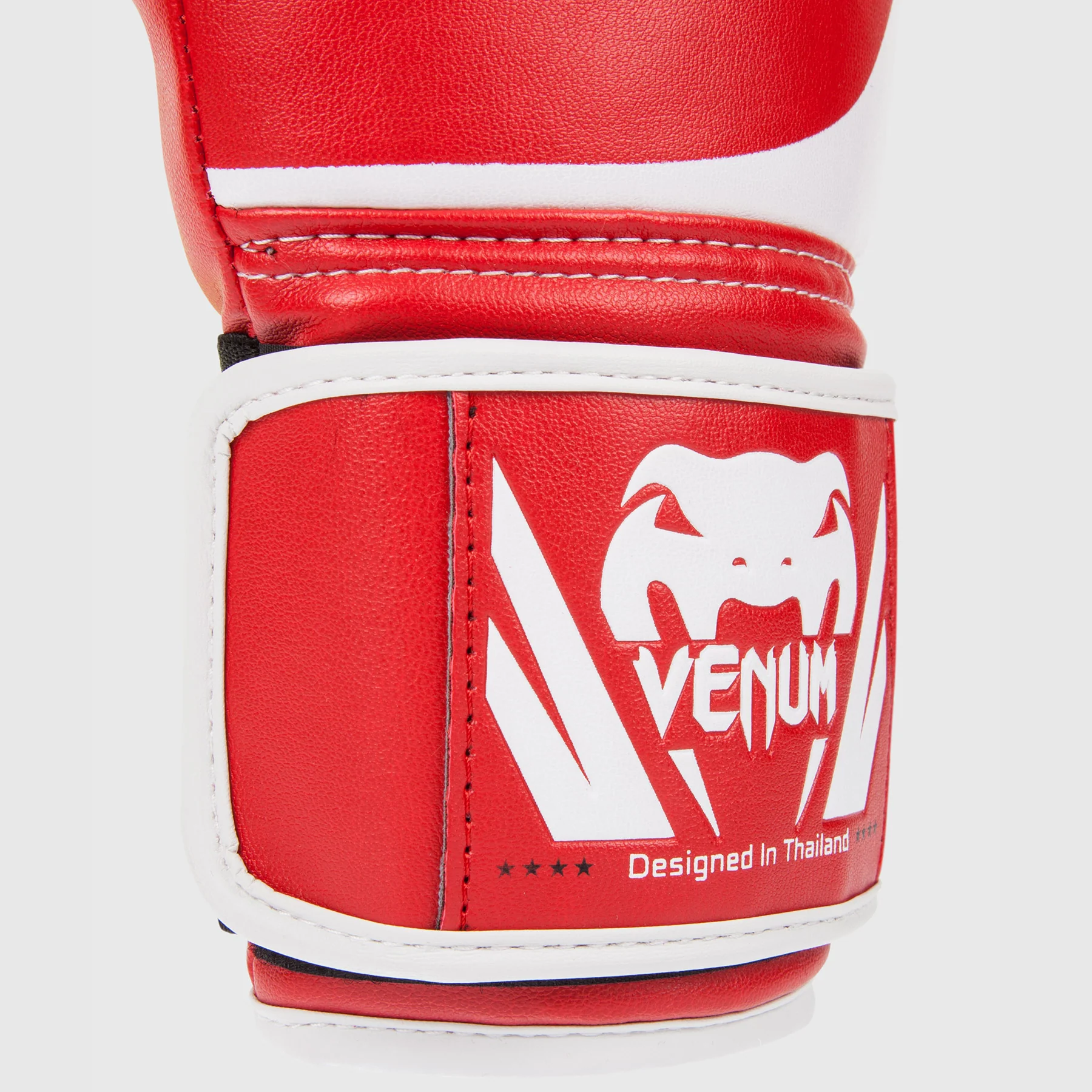 Venum Challenger 2.0 Boxing Gloves - Red - Image 6