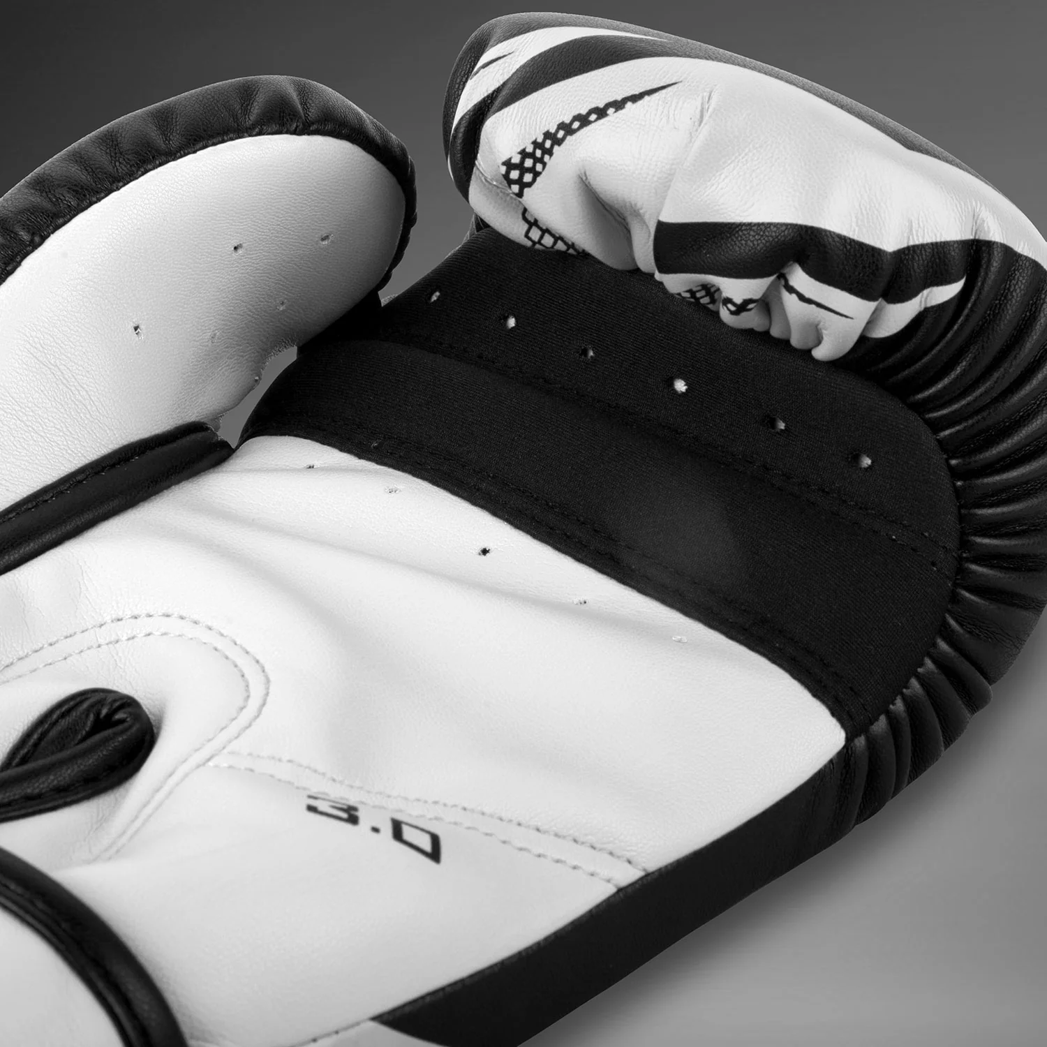 Venum Challenger 3.0 Boxing Gloves - Image 6
