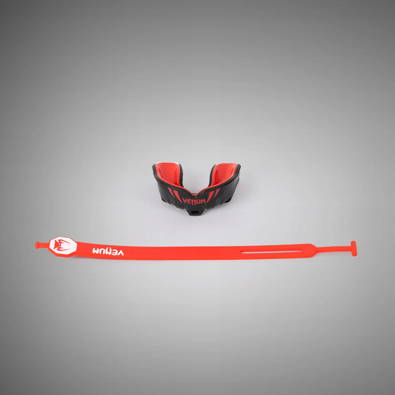 Venum Challenger Kids Mouthguard Strap/Strapless - Black/Red - Image 2