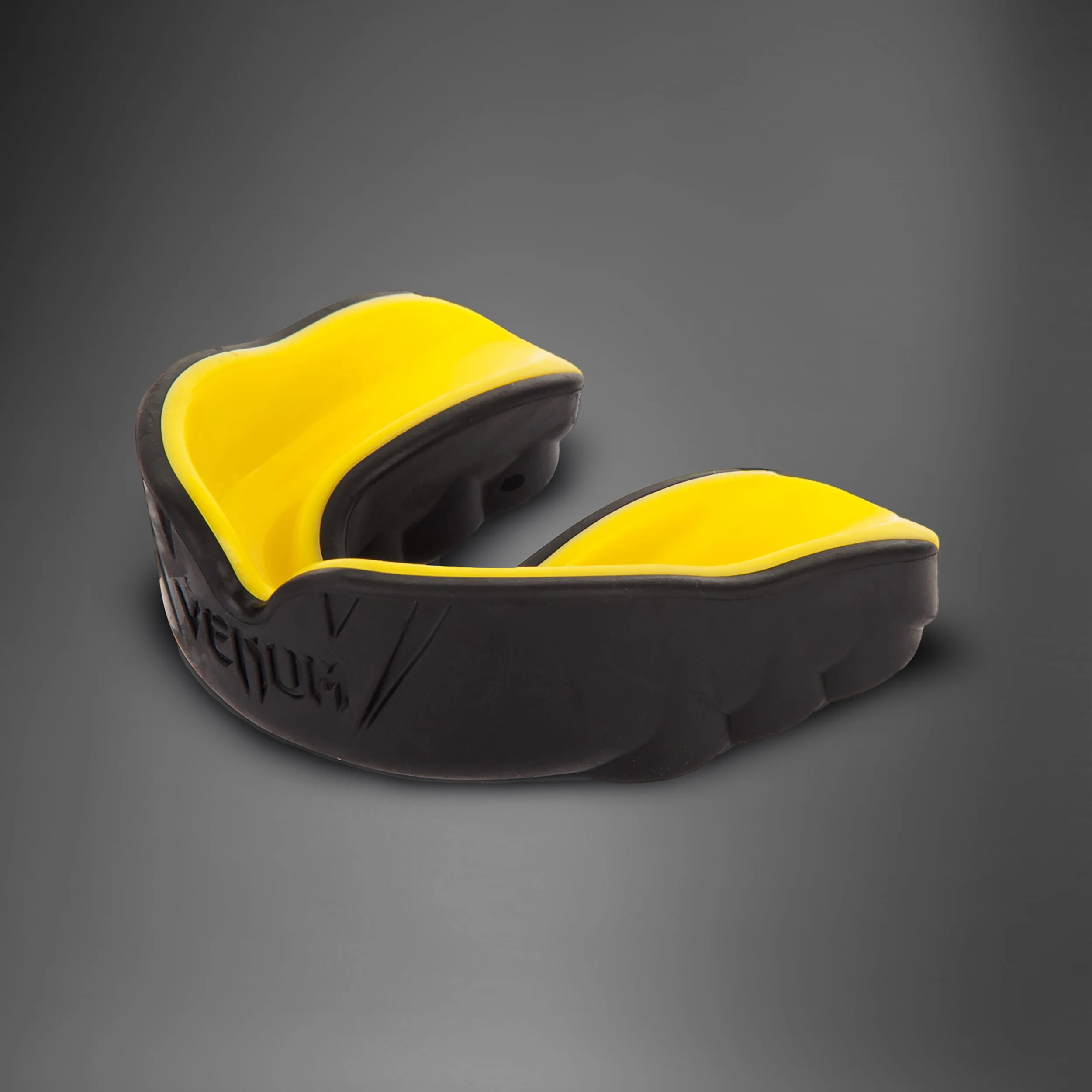 Venum Challenger Mouthguard - Yellow/Black - Image 3