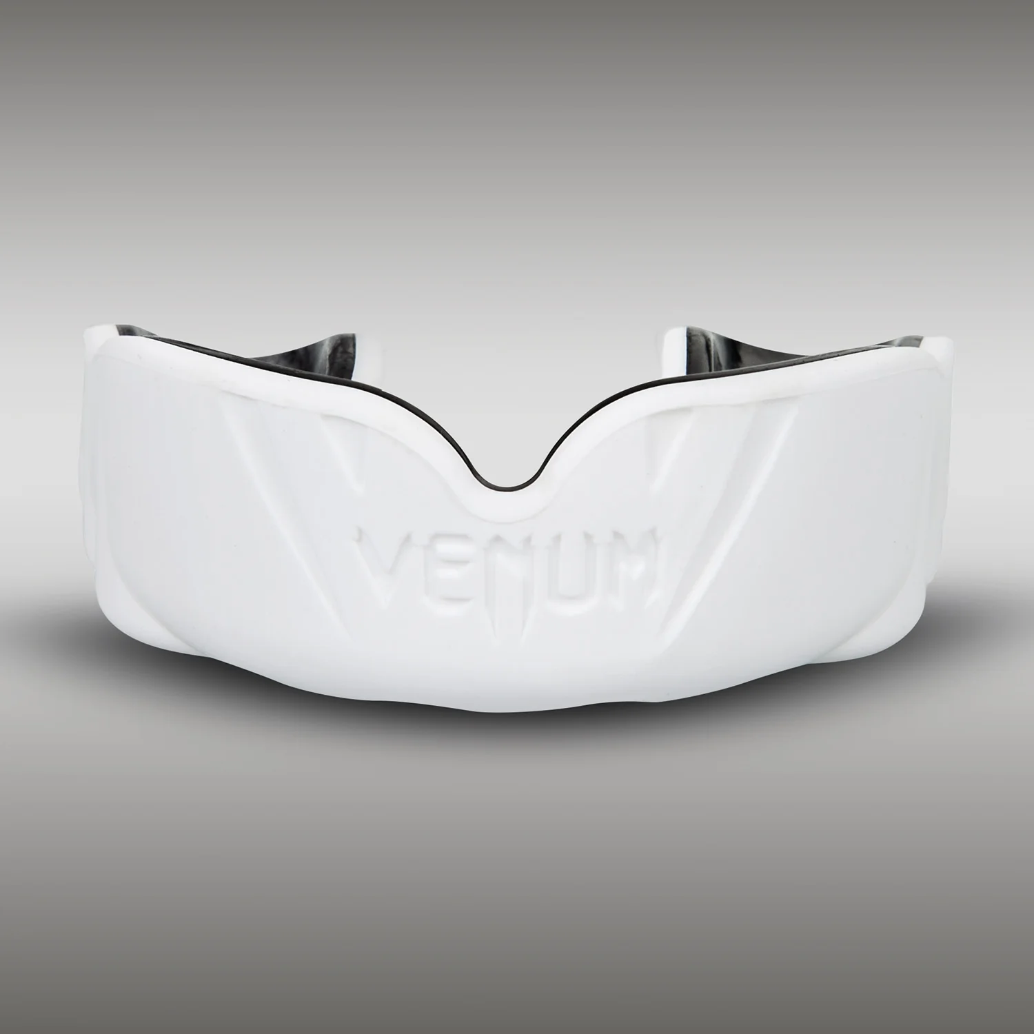 Venum Challenger Mouthguard - Image 2