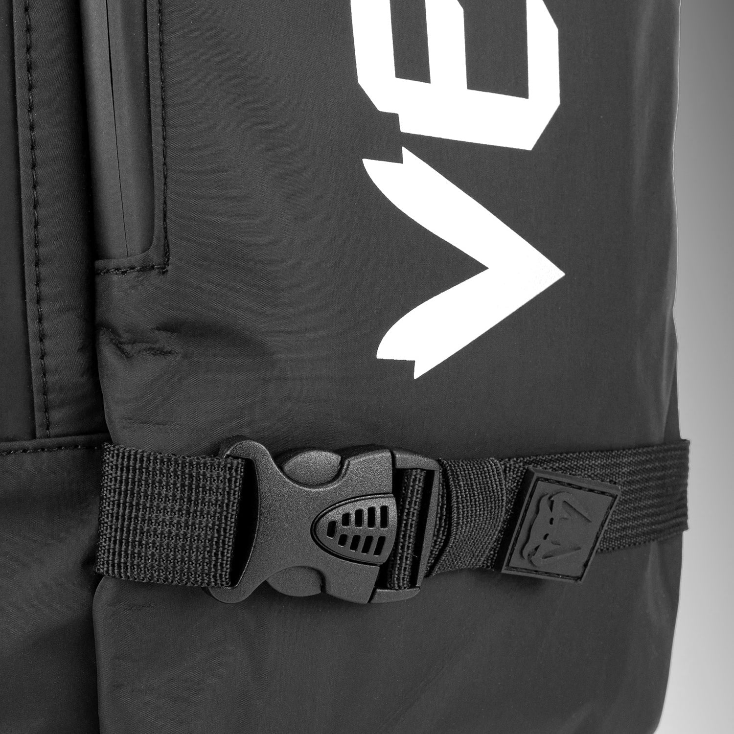 Venum Challenger Pro Evo BackPack (20-25L) - Black/White - Image 8