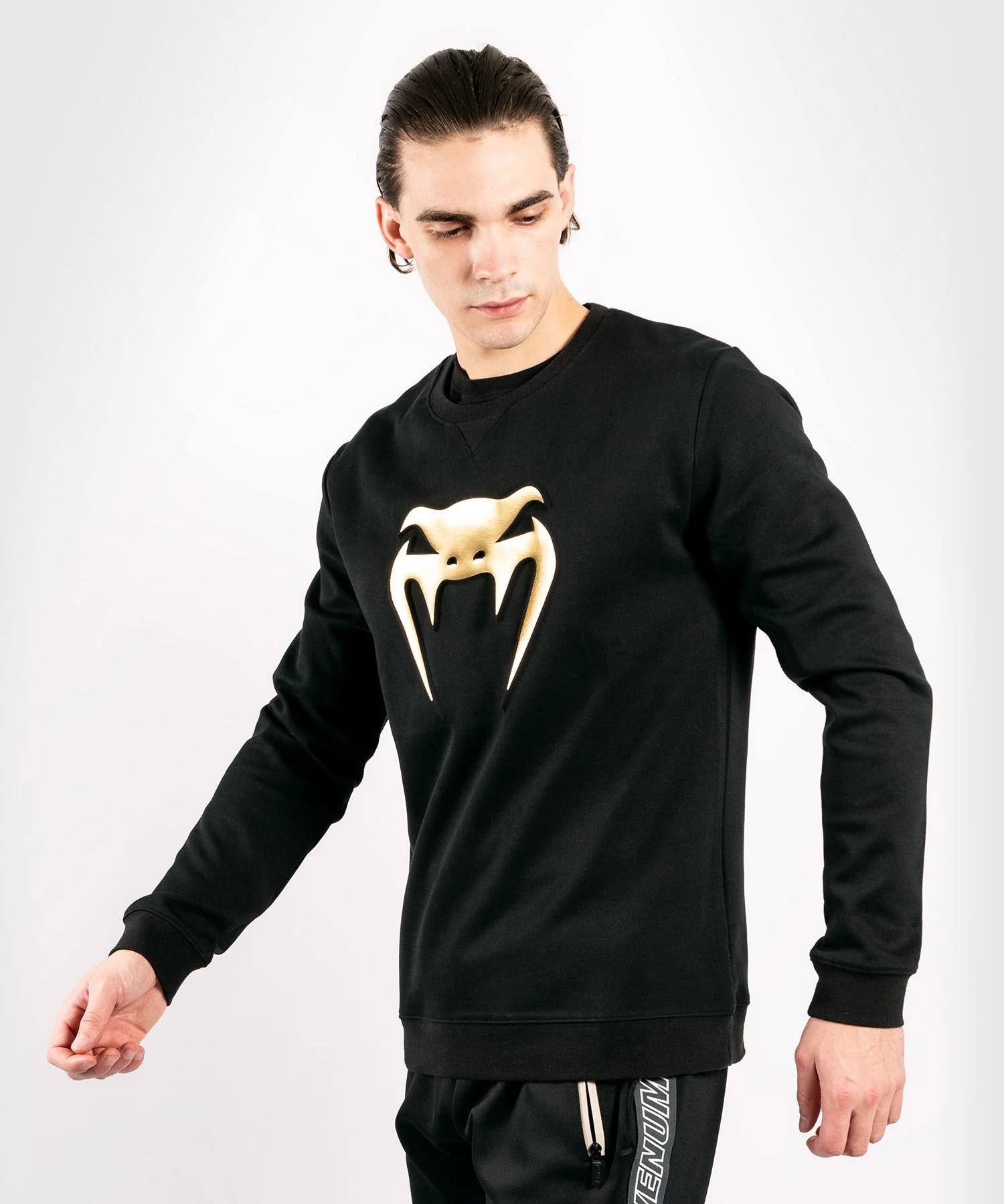 Venum Classic Crewneck - Black/Gold - Image 2