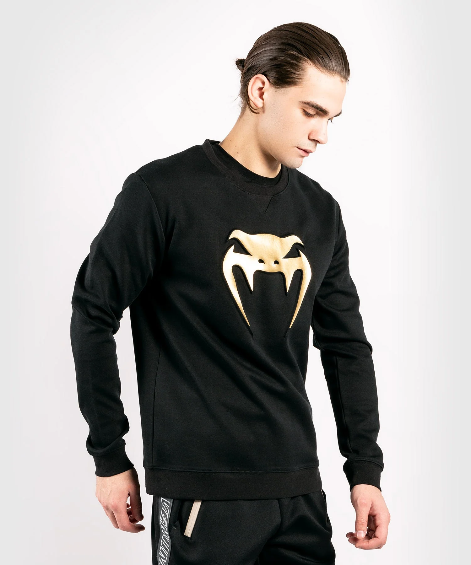 Venum Classic Crewneck - Black/Gold - Image 3