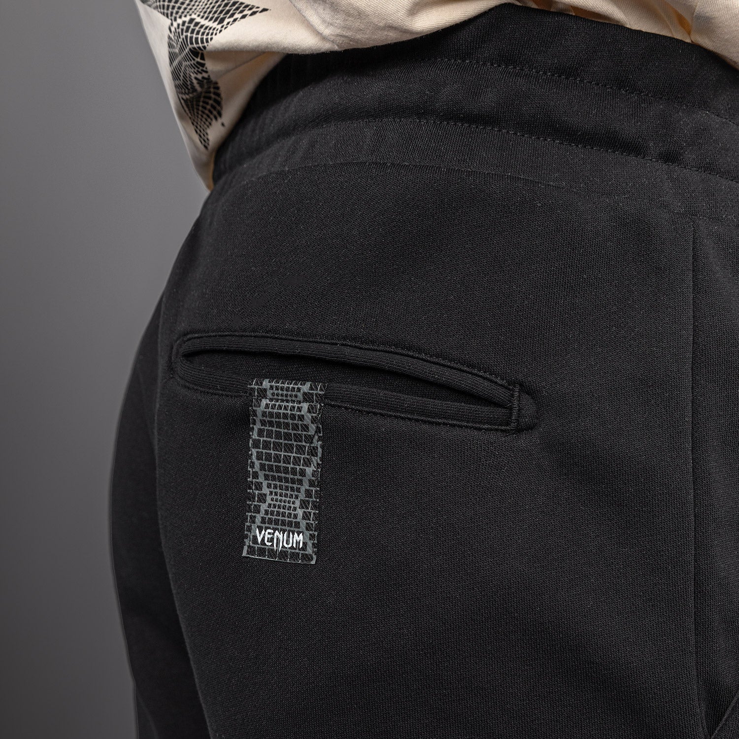 Venum Classic Fleece Cotton Shorts - Black - Image 6