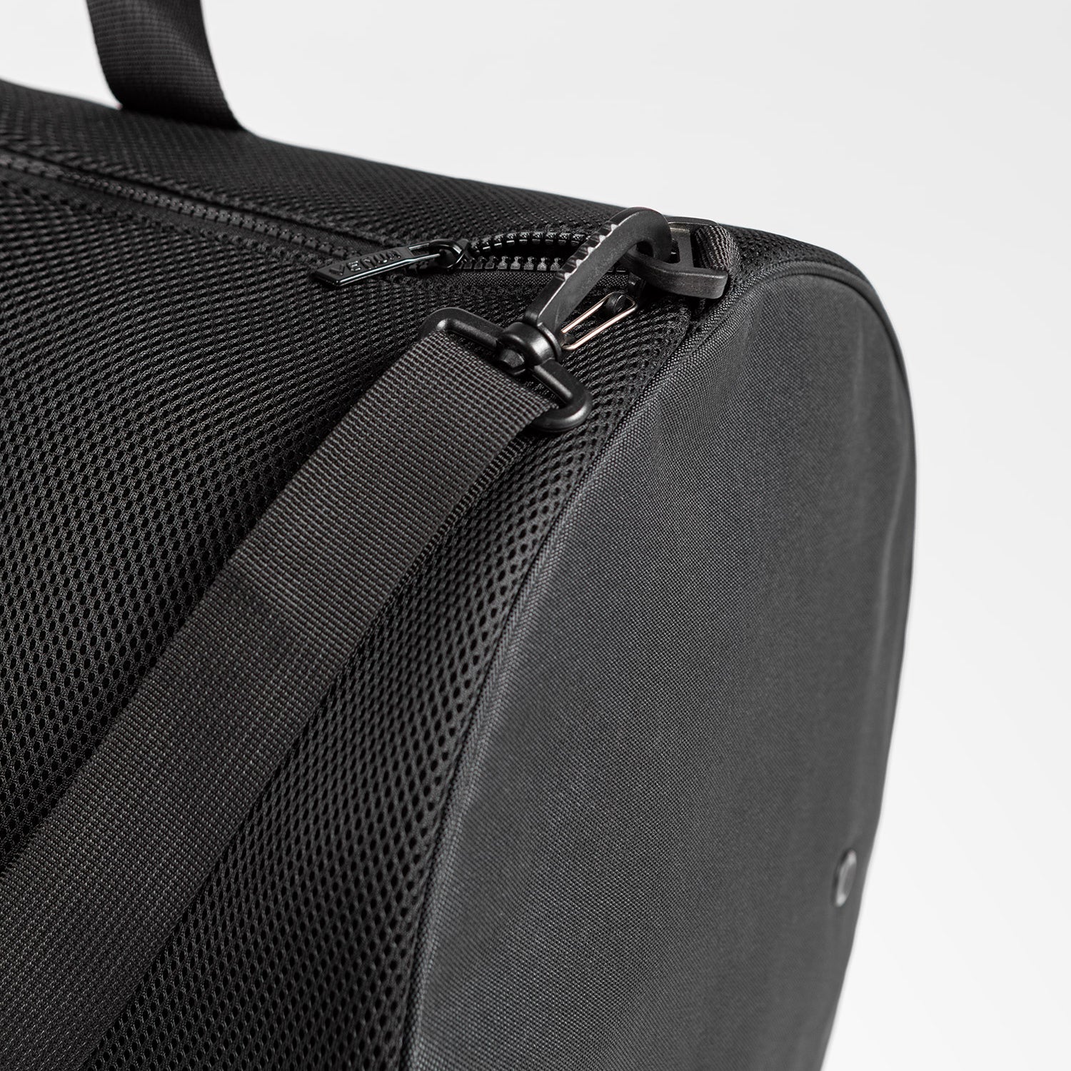 Venum Connect XL Duffle Bag - Black - Image 8