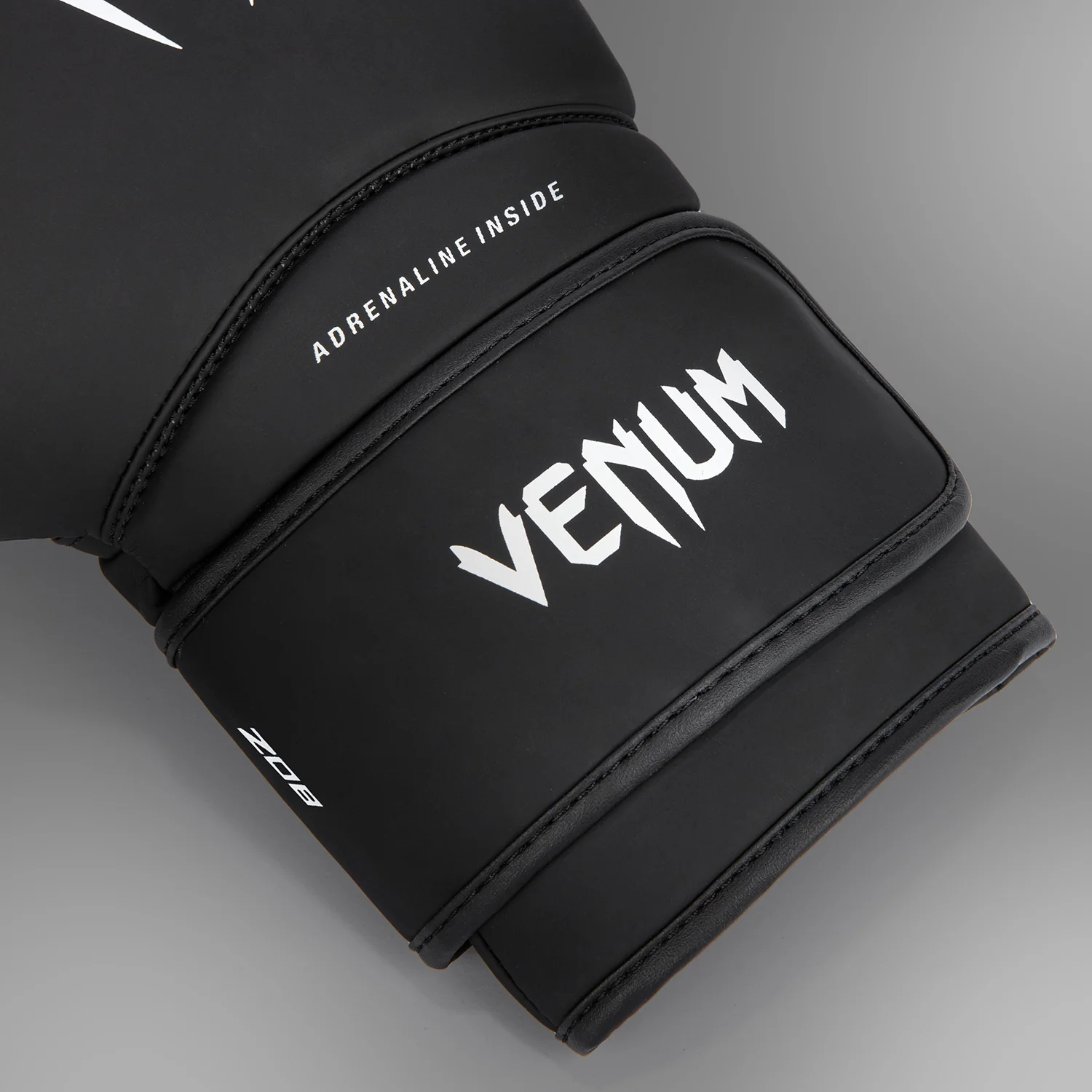 Venum Contender 1.5 Kids Boxing Gloves - Black/White - Image 3