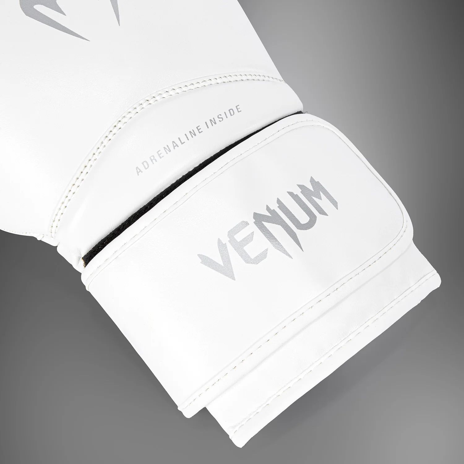 Venum Contender 1.5 Kids Boxing Gloves - White/Silver - Image 3