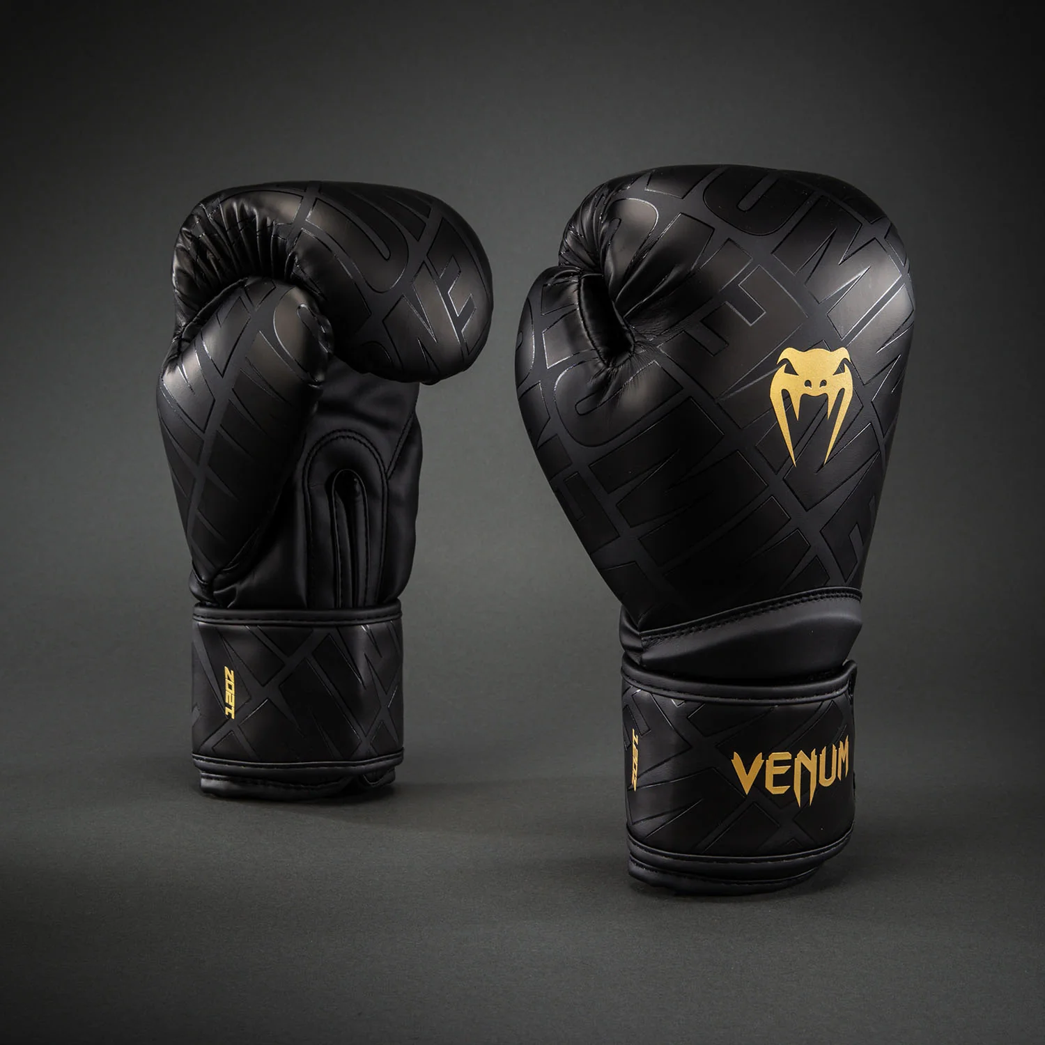 Venum Contender 1.5 XT 3D Boxing Gloves - Black/ Gold - Image 2