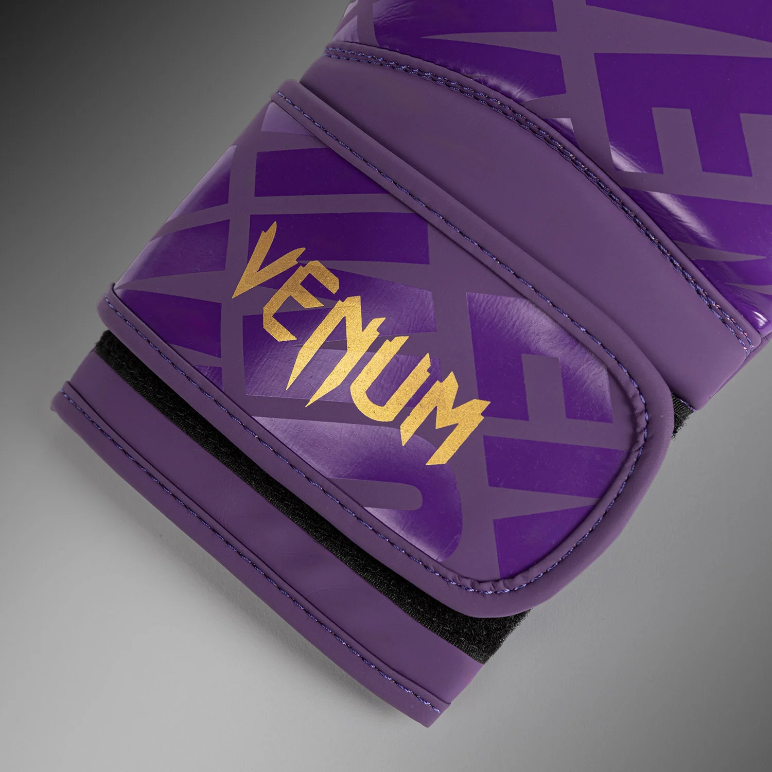 Venum Contender 1.5 XT Boxing Gloves - Dark Purple - Image 5