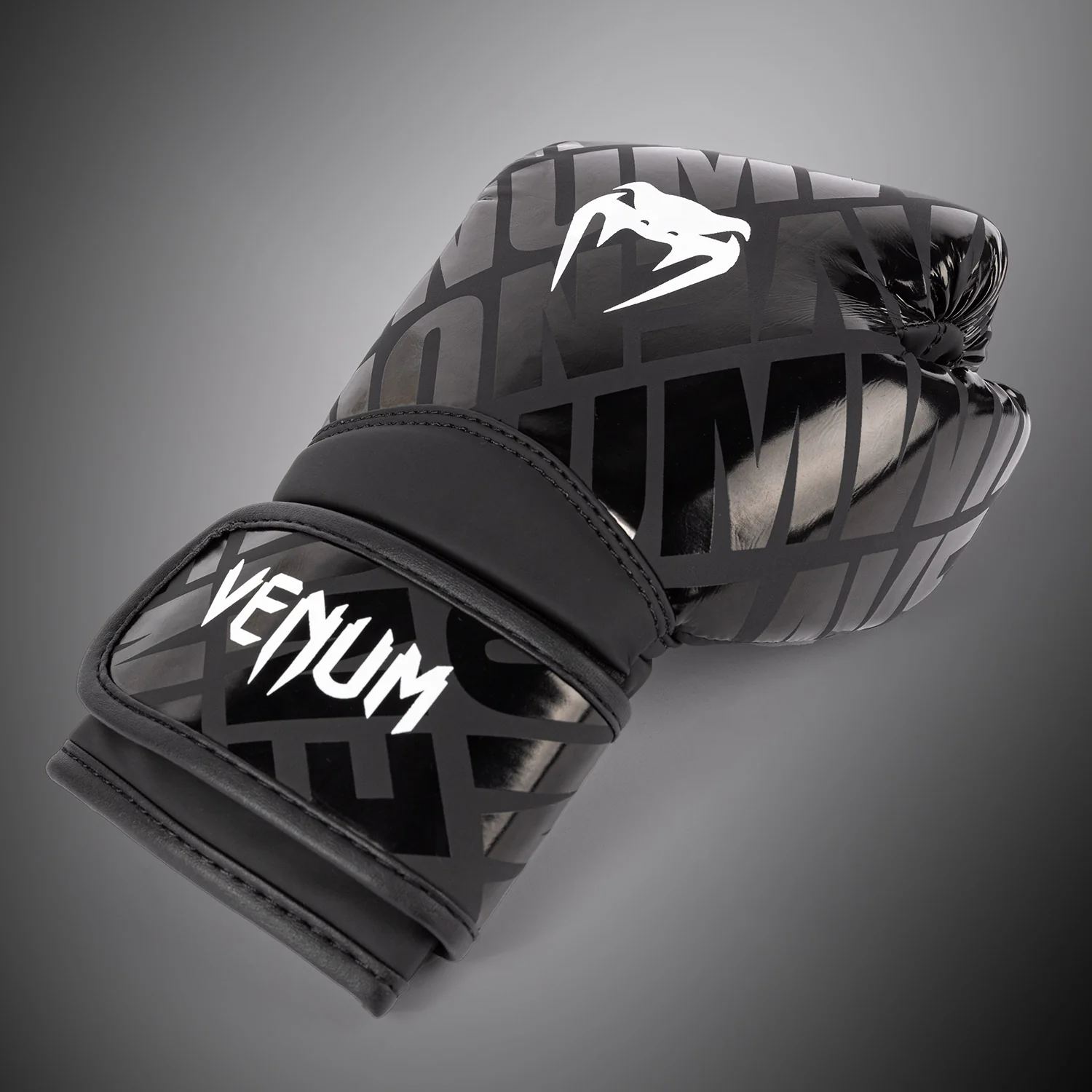 Venum Contender 1.5 XT Kids Boxing Gloves - Black - Image 5