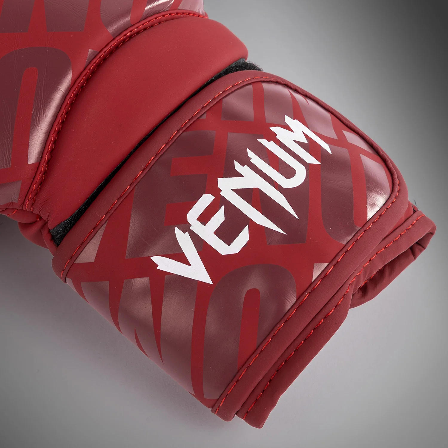 Venum Contender 1.5 XT Kids Boxing Gloves - White-Burgundy - Image 3