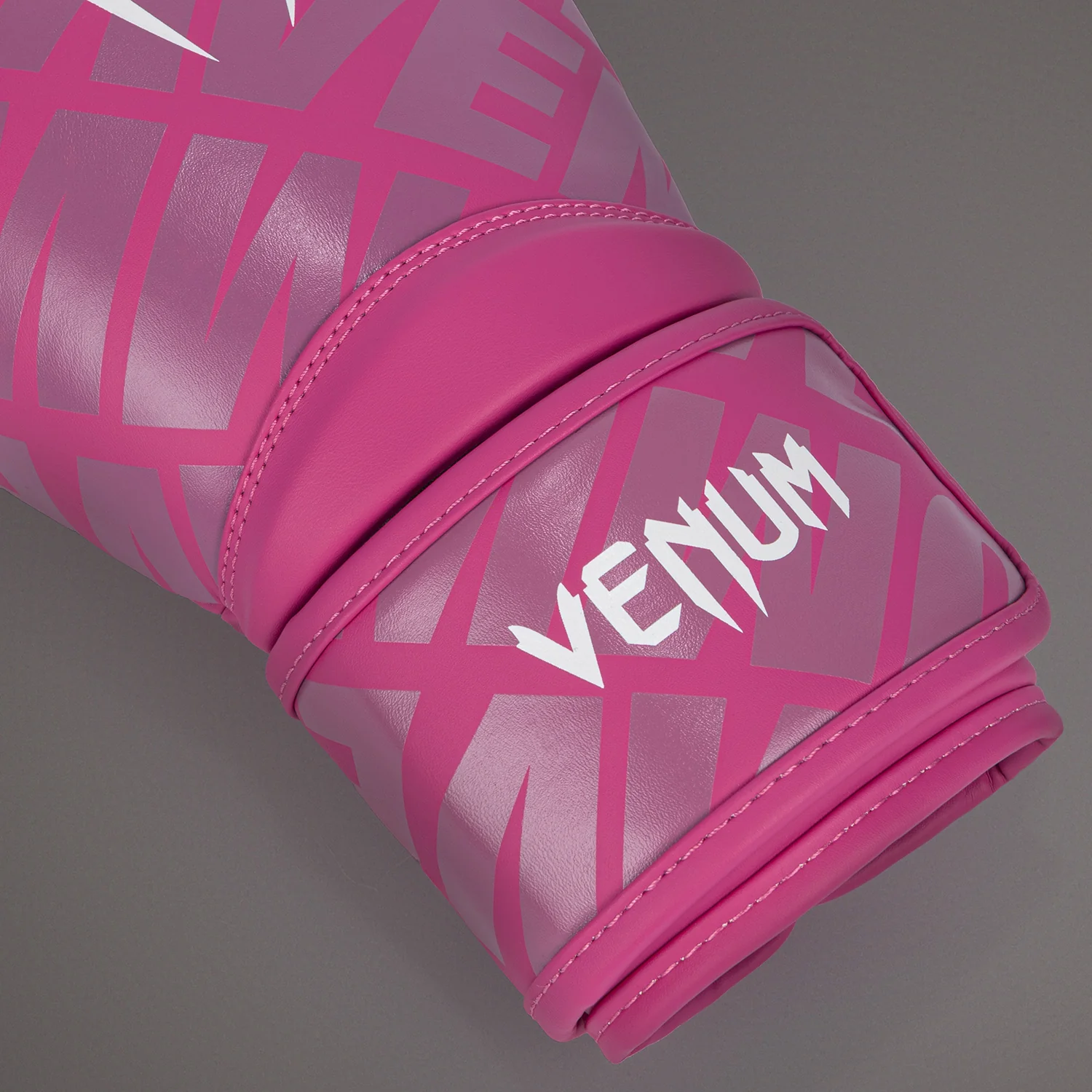 Venum Contender 1.5 XT Kids Boxing Gloves - White-Pink - Image 4
