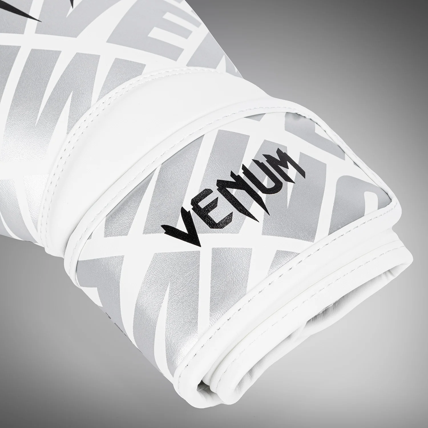 Venum Contender 1.5 XT Kids Boxing Gloves - White-Silver - Image 3