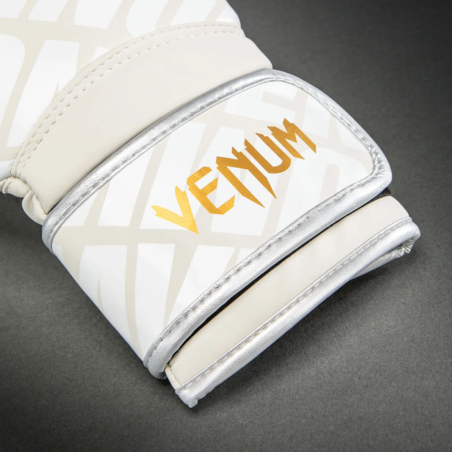 Venum Contender 1.5XT Boxing Gloves - Light Beige/White Cream - Image 3