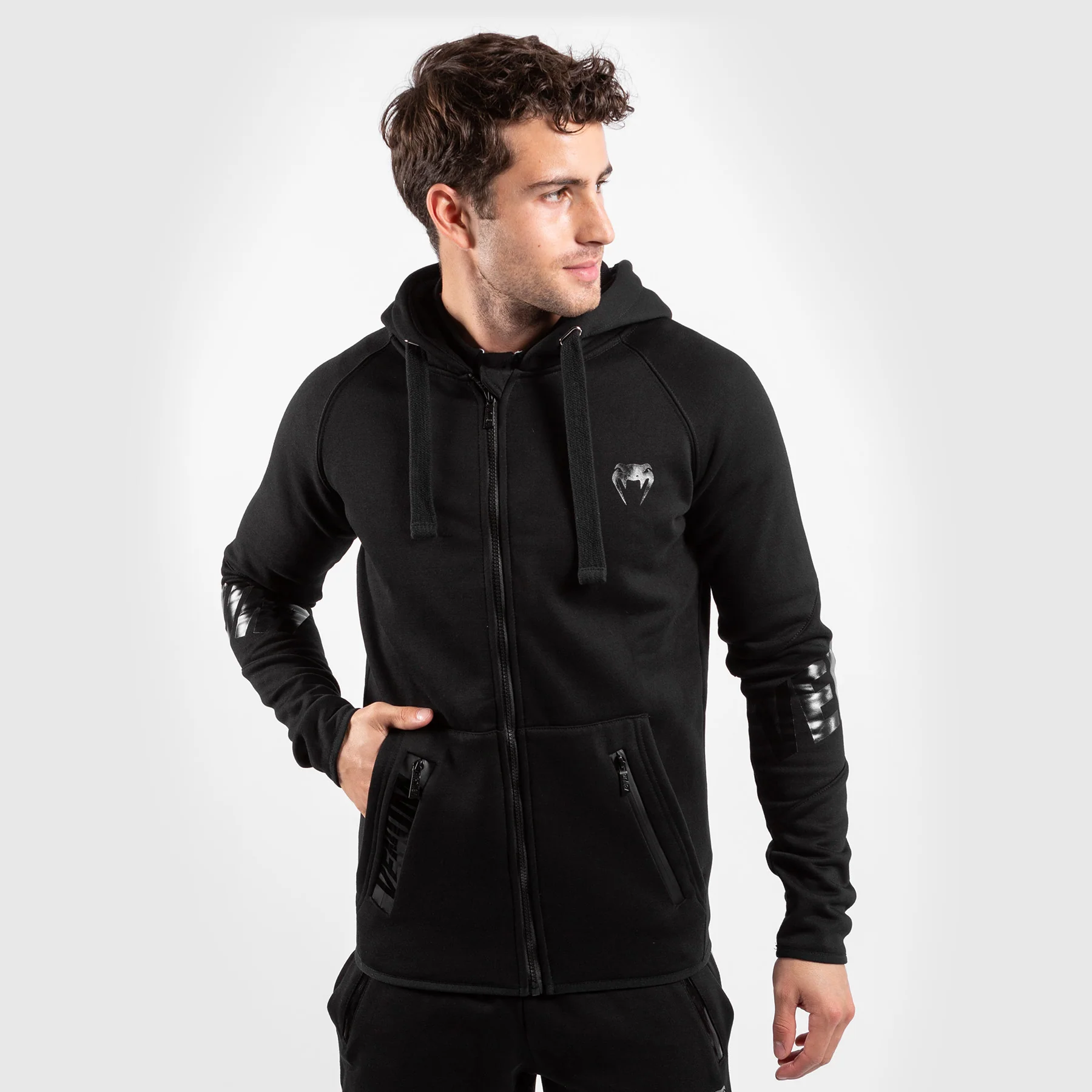 Venum Contender 3.0 Hoodie - Black/Black - Image 4