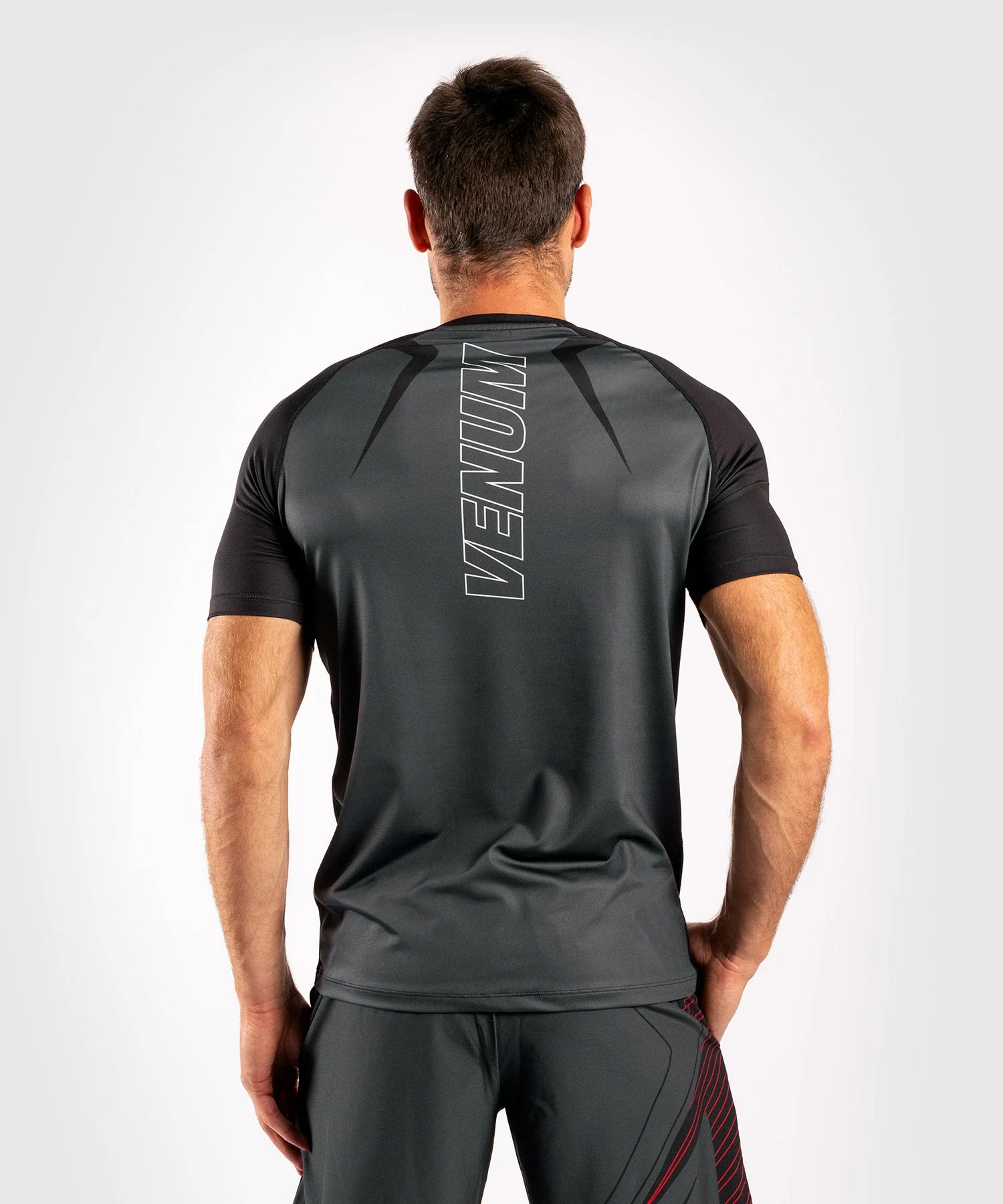 Venum Contender 5.0 Dry-Tech T-shirt - Black/Red - Image 4